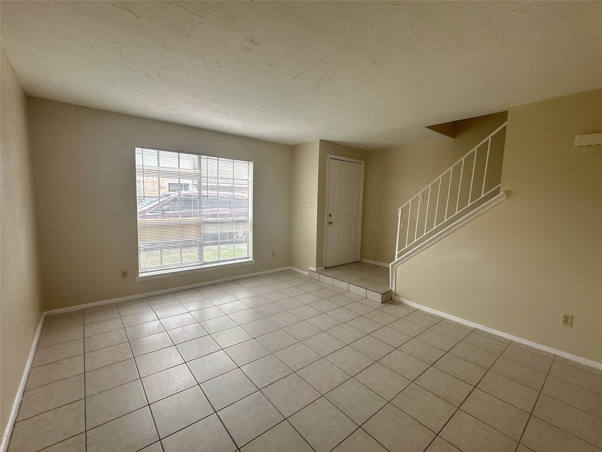 6518 S Briar Bayou Drive Property Photo 7
