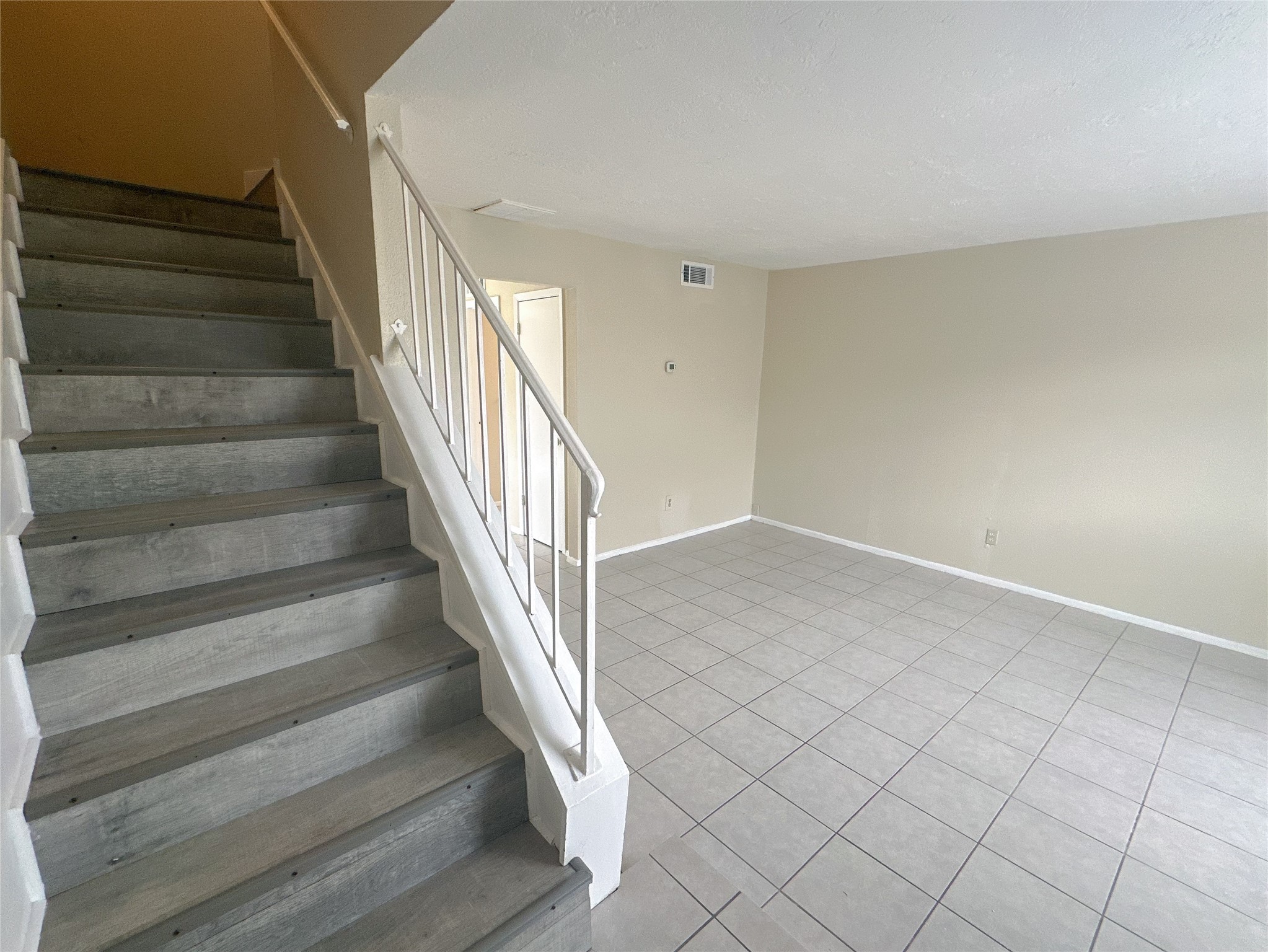 6518 S Briar Bayou Drive Property Photo 8