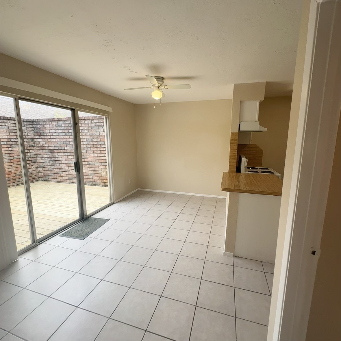 6518 S Briar Bayou Drive Property Photo 9