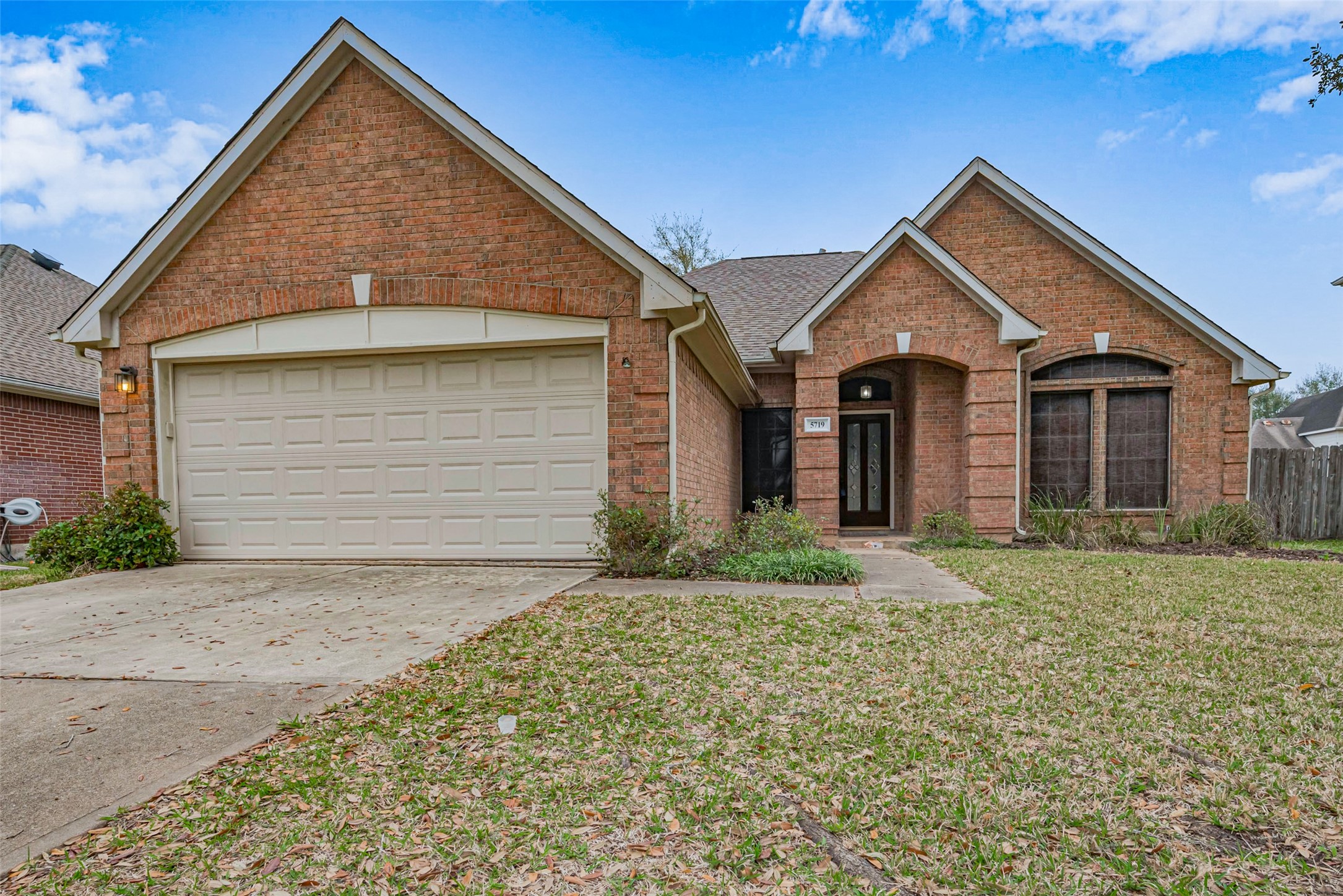 5719 Ames Crossing Property Photo