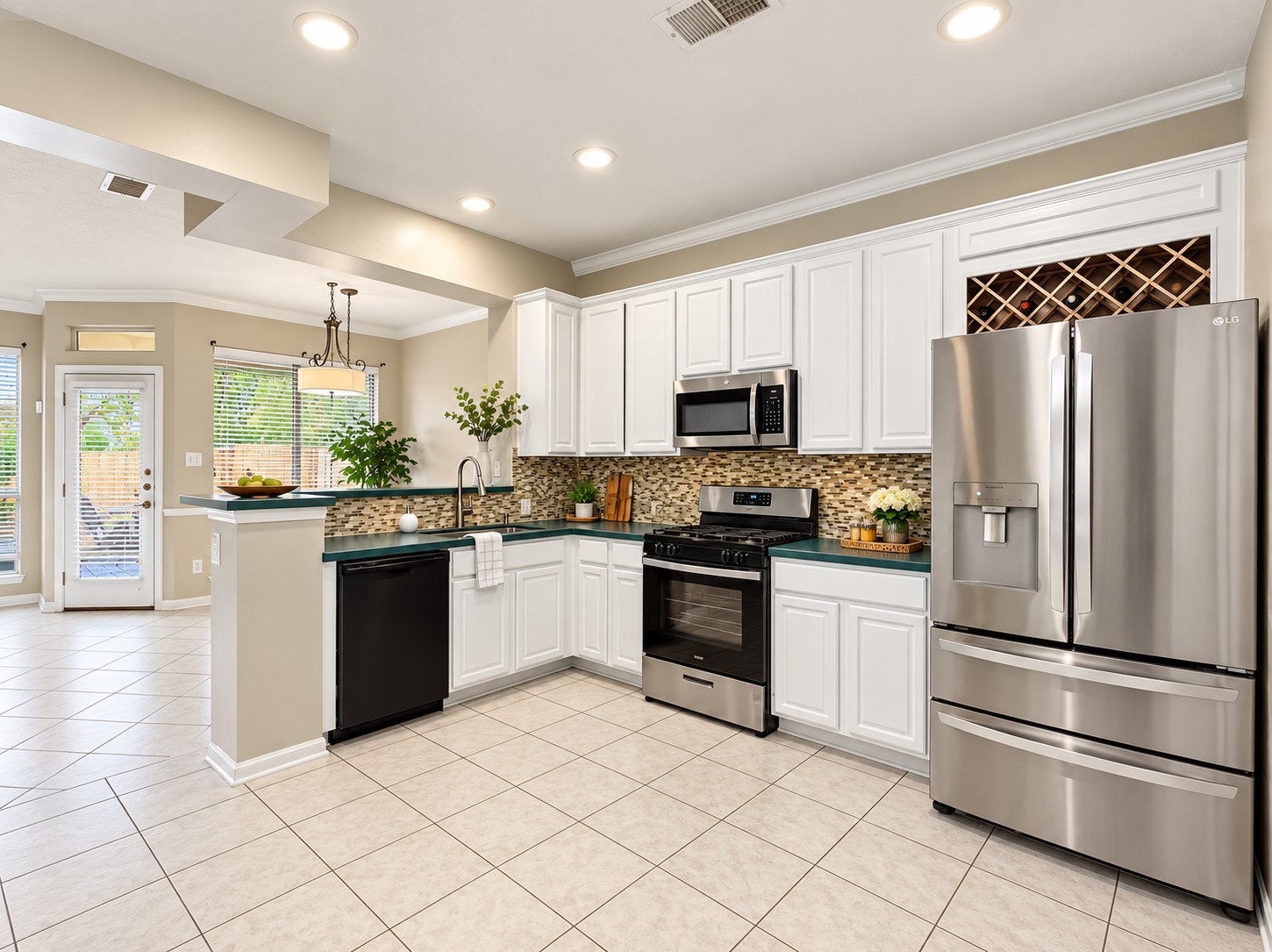38 Scotch Pine Court Property Photo 15