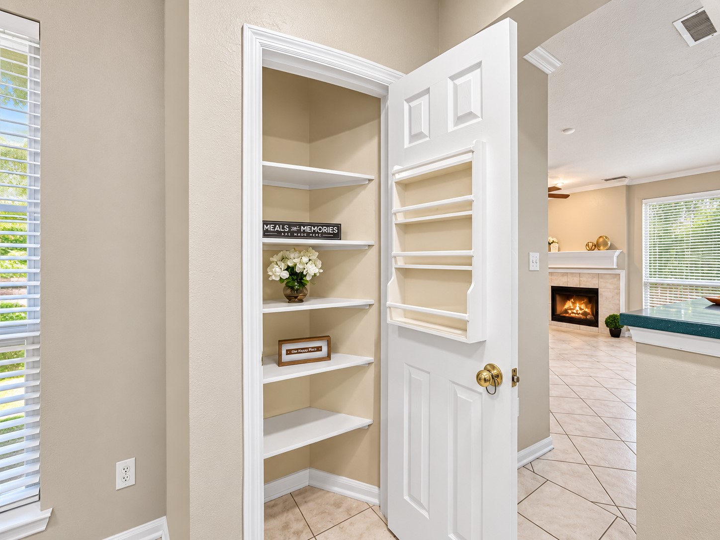 38 Scotch Pine Court Property Photo 18