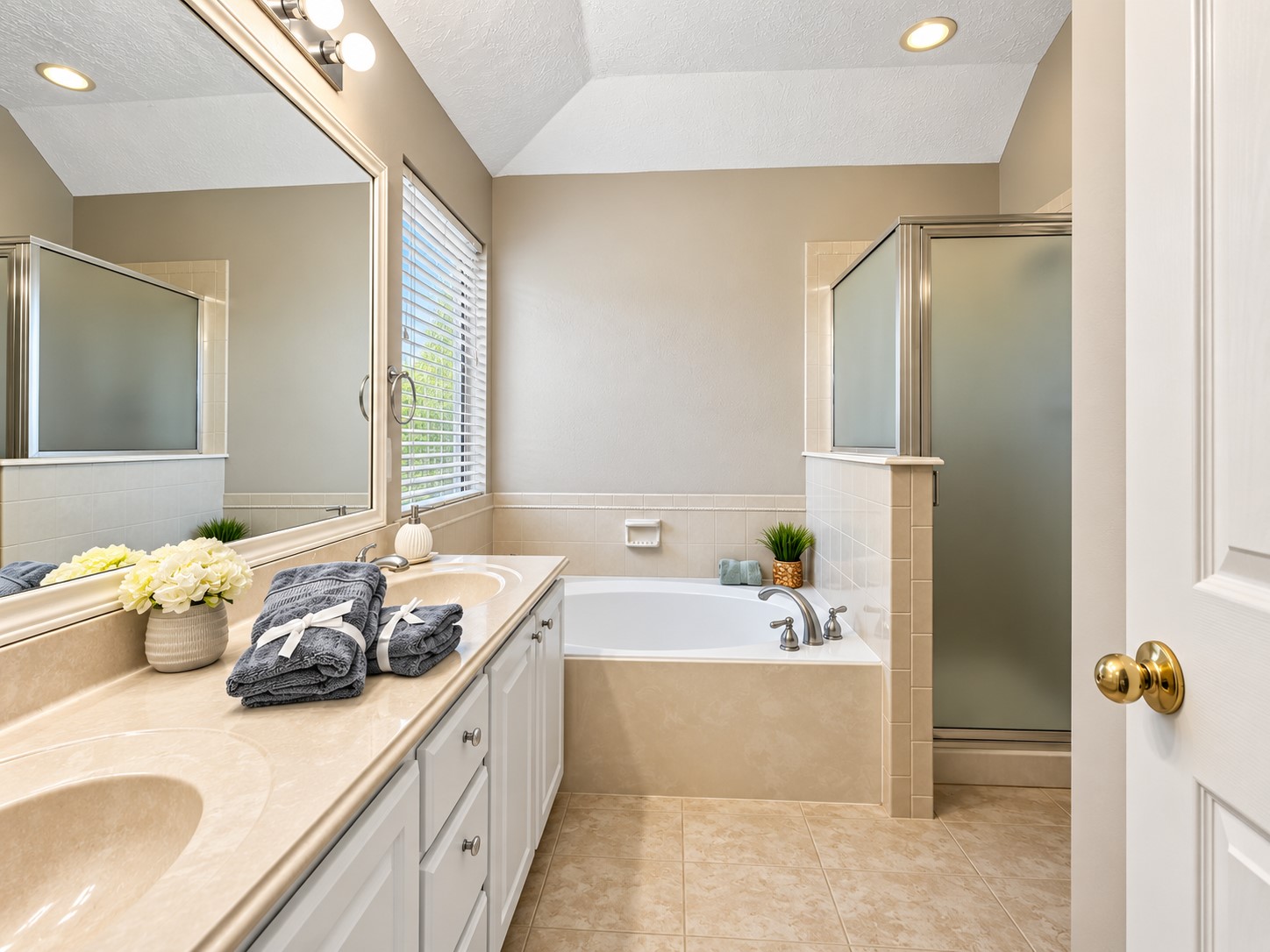 38 Scotch Pine Court Property Photo 27