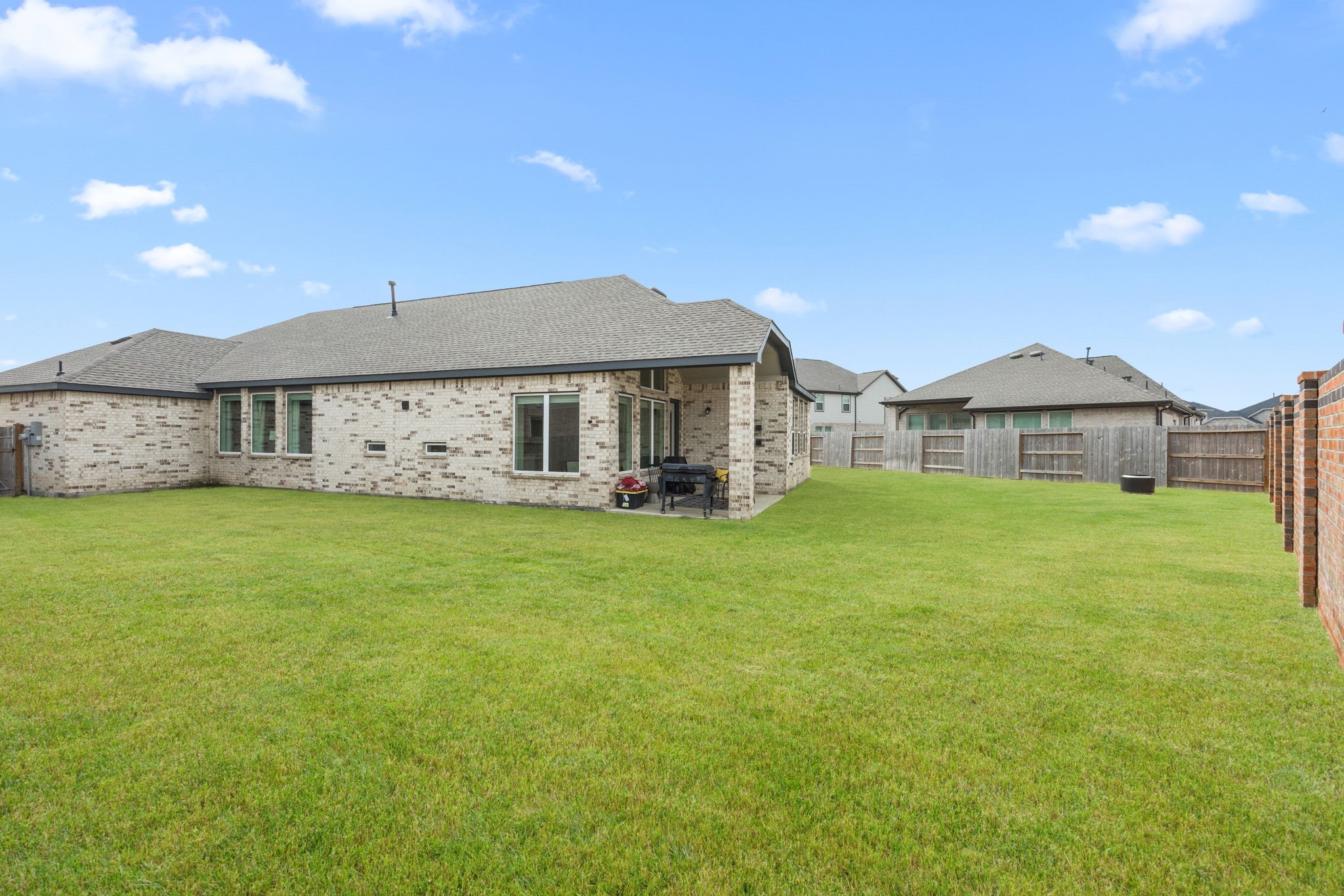 3225 Isabella Falls Drive Property Photo 5