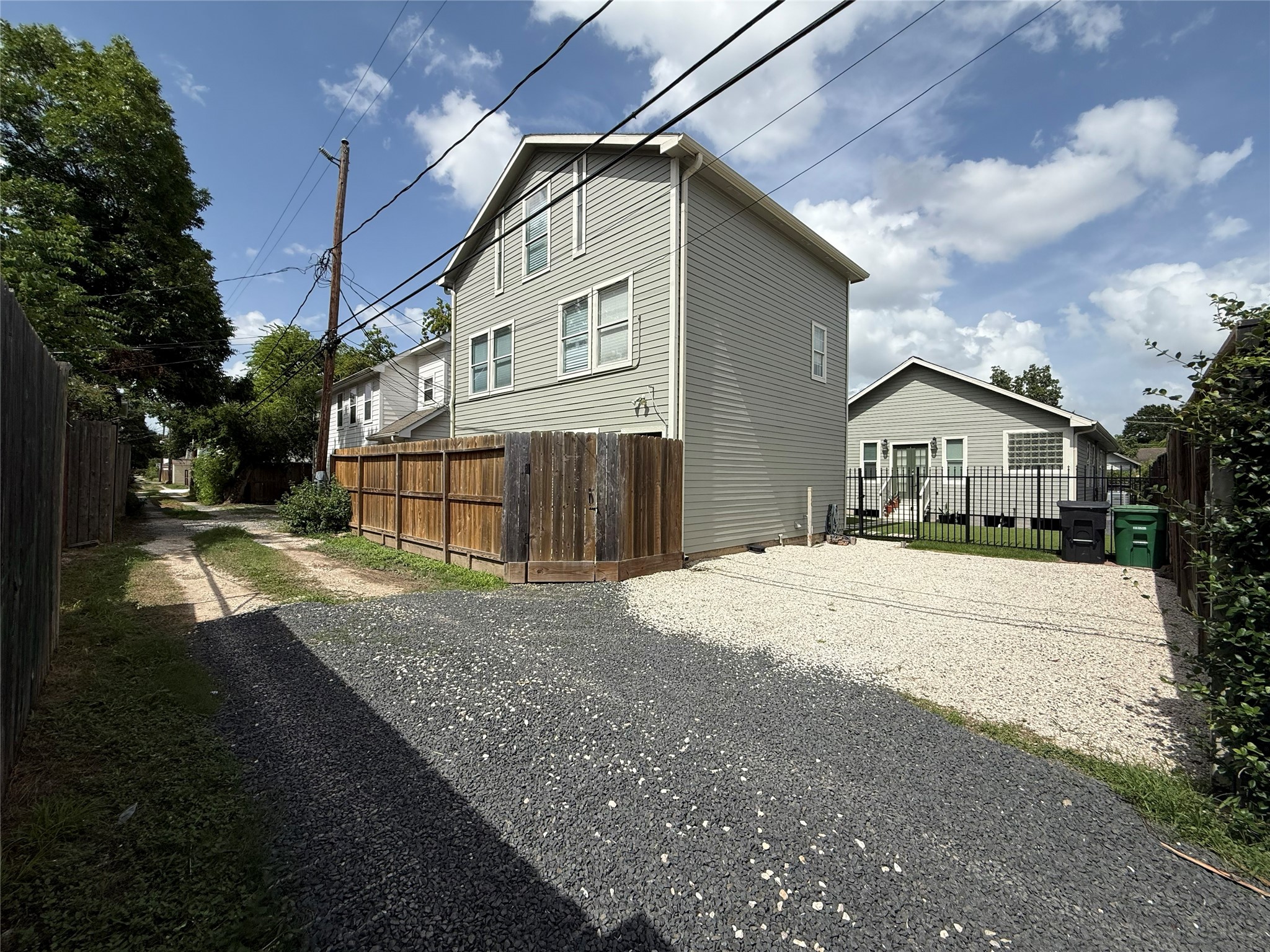 1105 Tulane Street B Property Photo 1