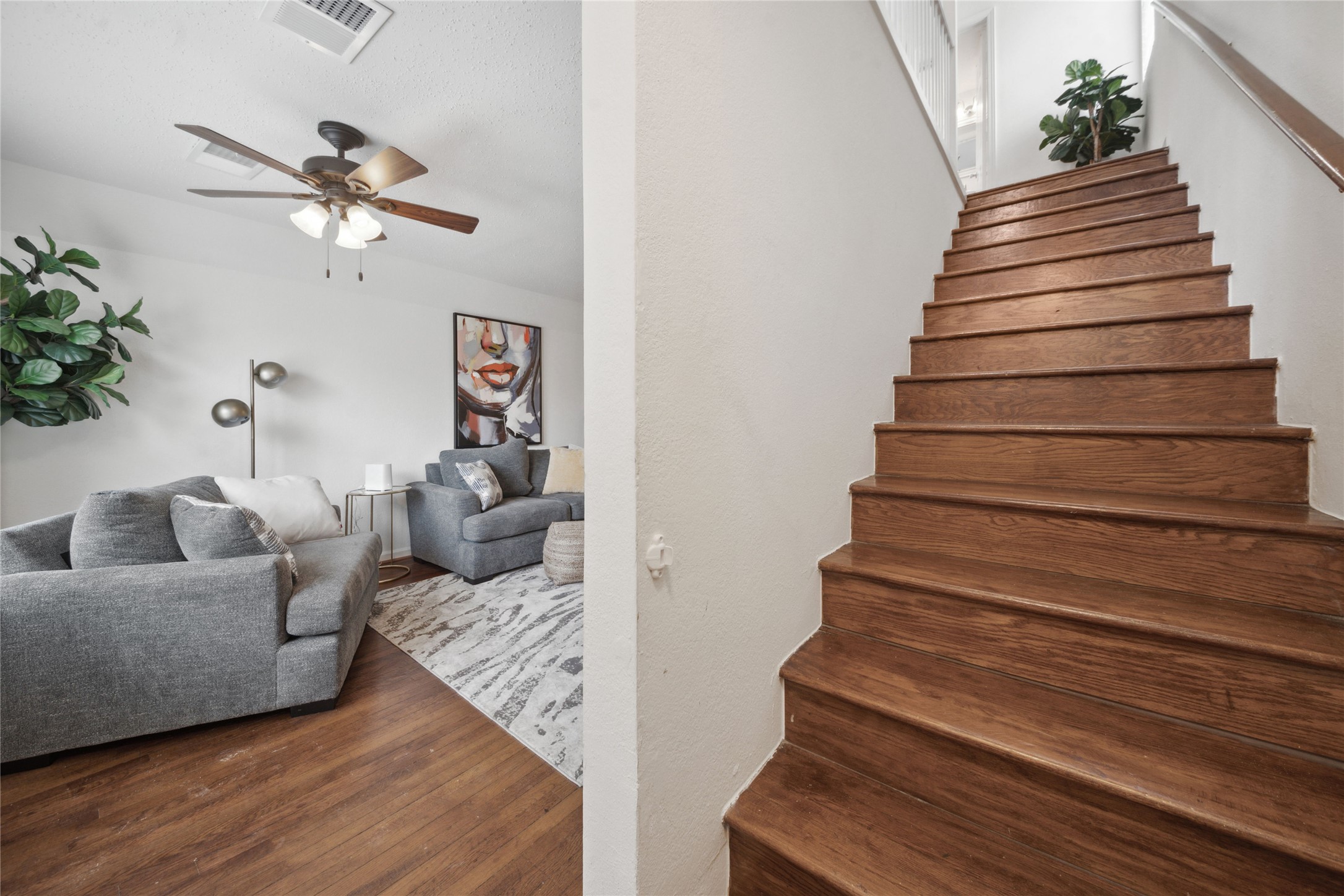 1105 Tulane Street B Property Photo 4