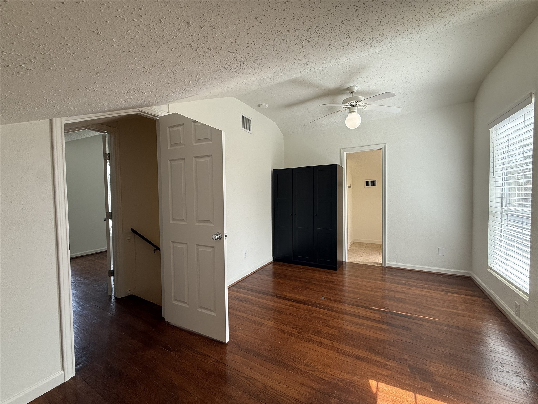 1105 Tulane Street B Property Photo 12