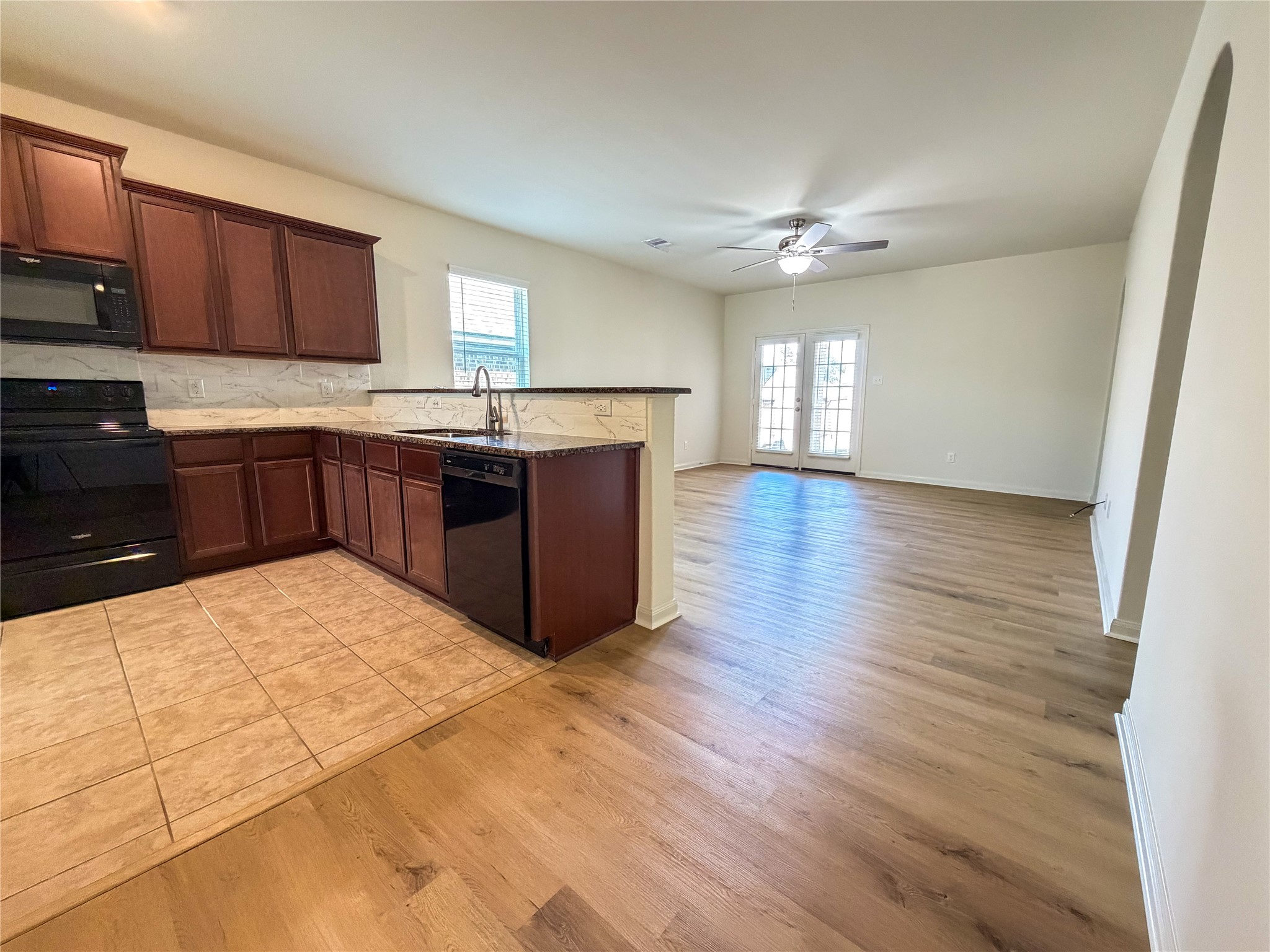 21322 Crimson Orchard Drive Property Photo 14