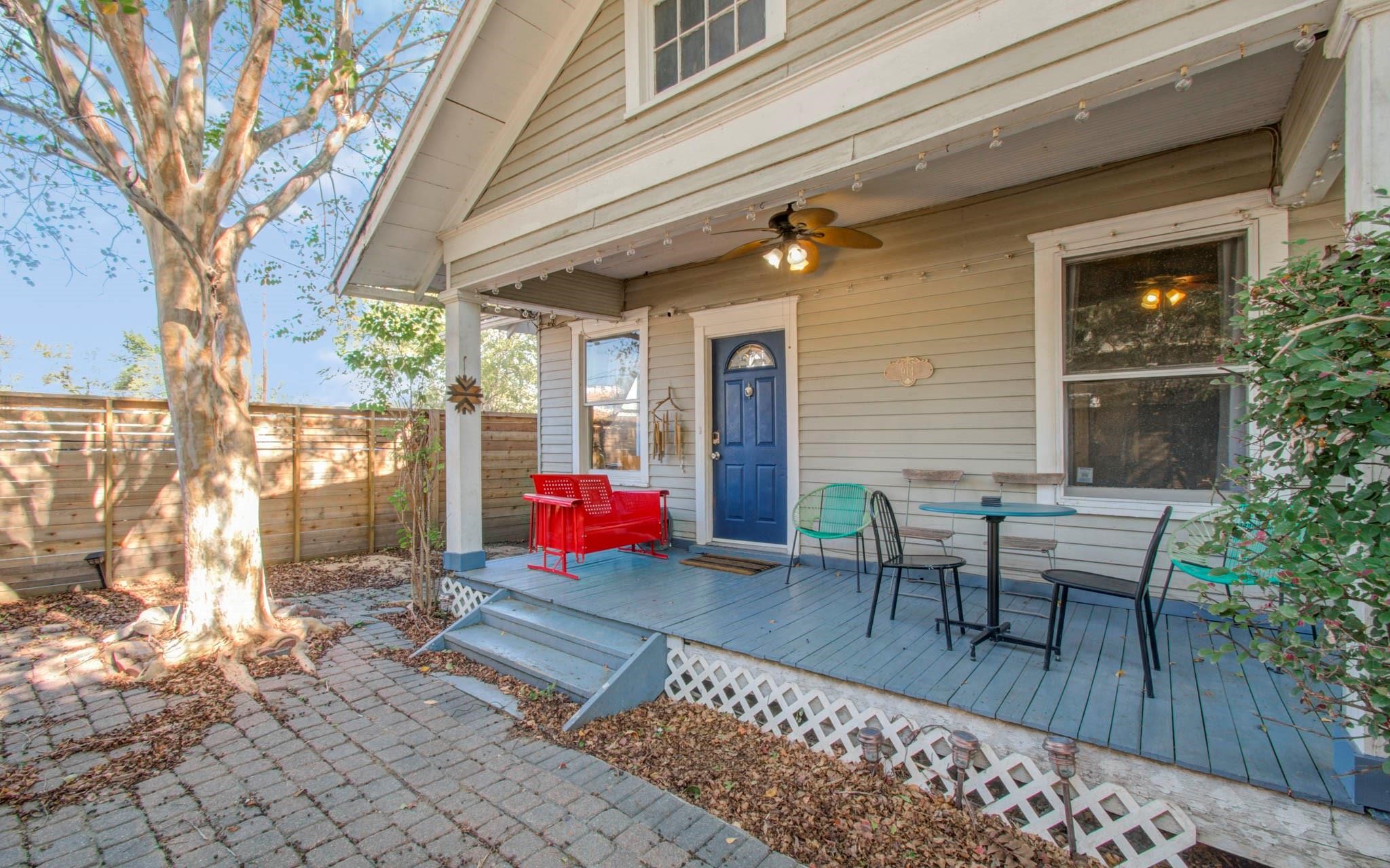 914 Snover Street Property Photo 1