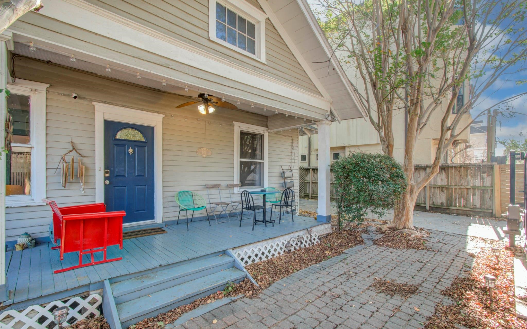 914 Snover Street Property Photo 4