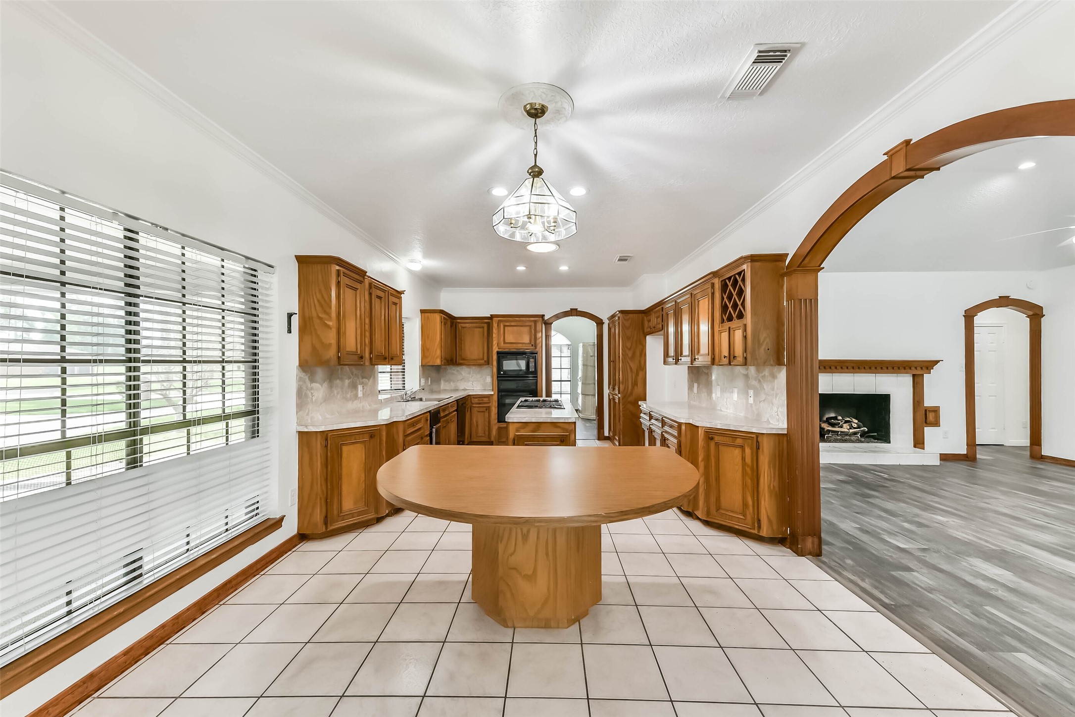 8022 17th Green Drive Property Photo 10