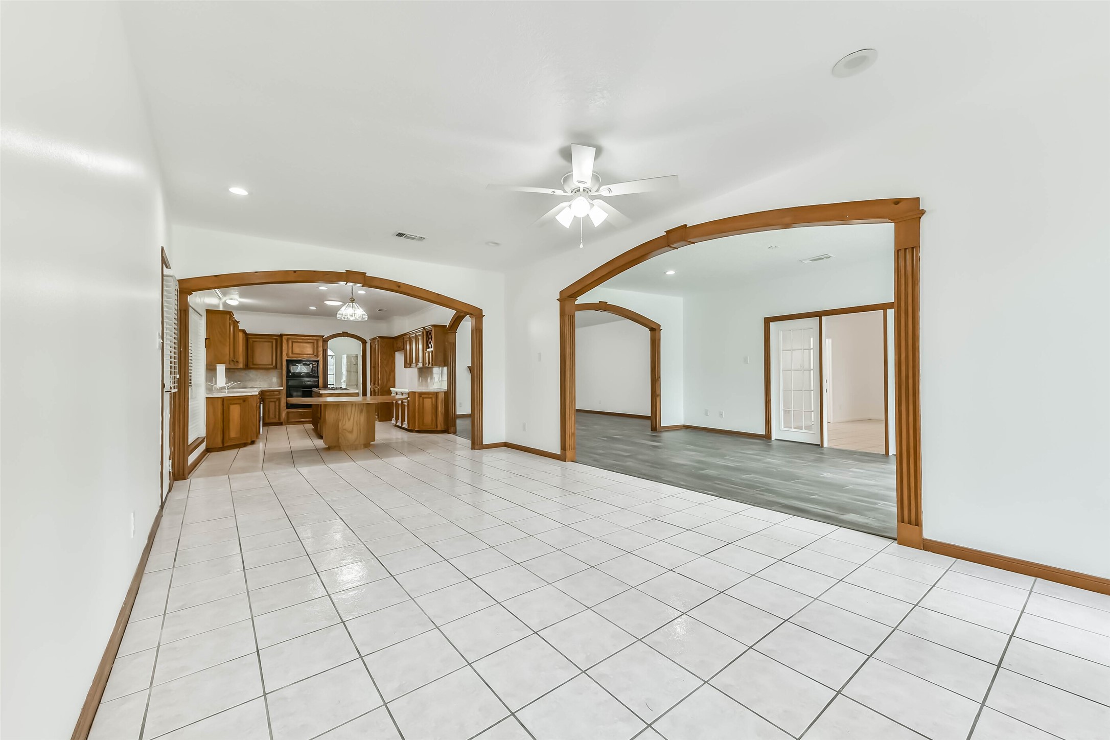 8022 17th Green Drive Property Photo 11