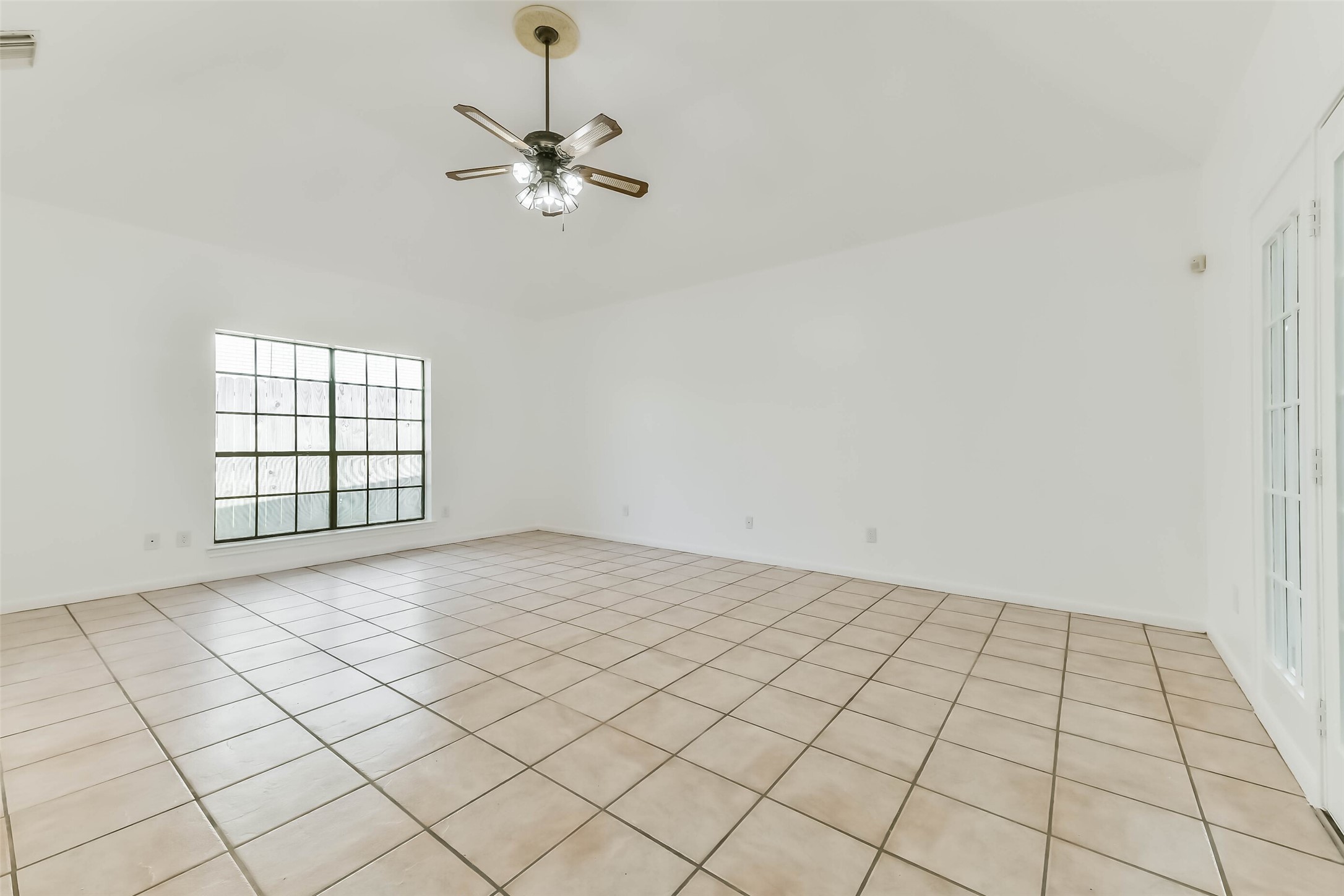 8022 17th Green Drive Property Photo 20