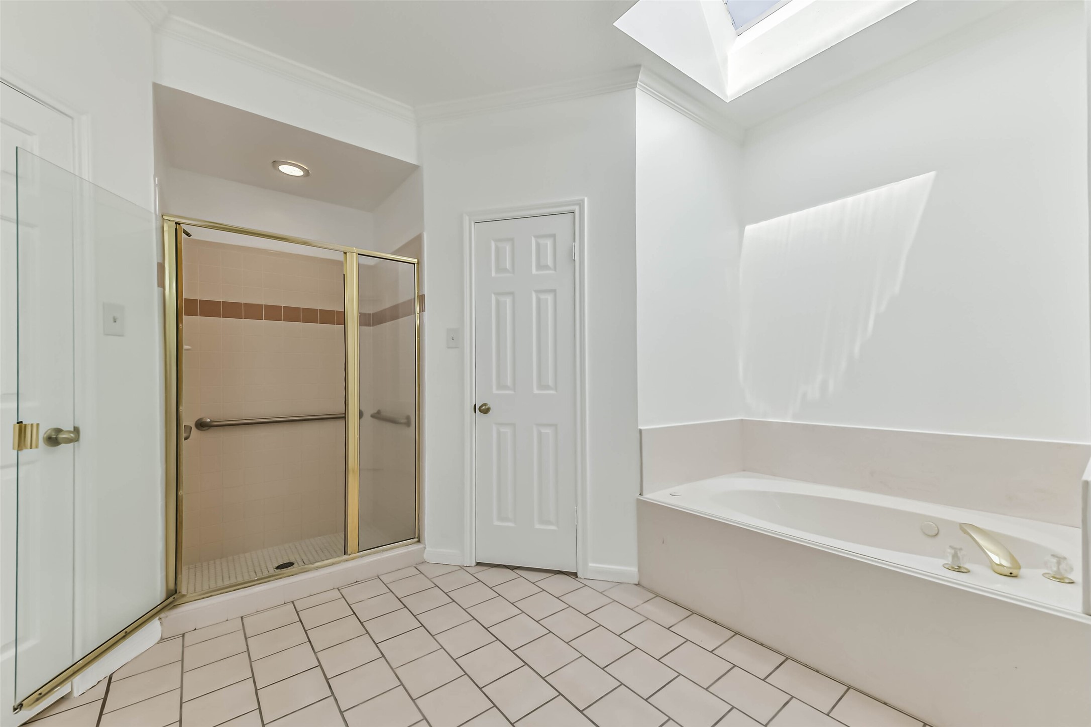 8022 17th Green Drive Property Photo 22