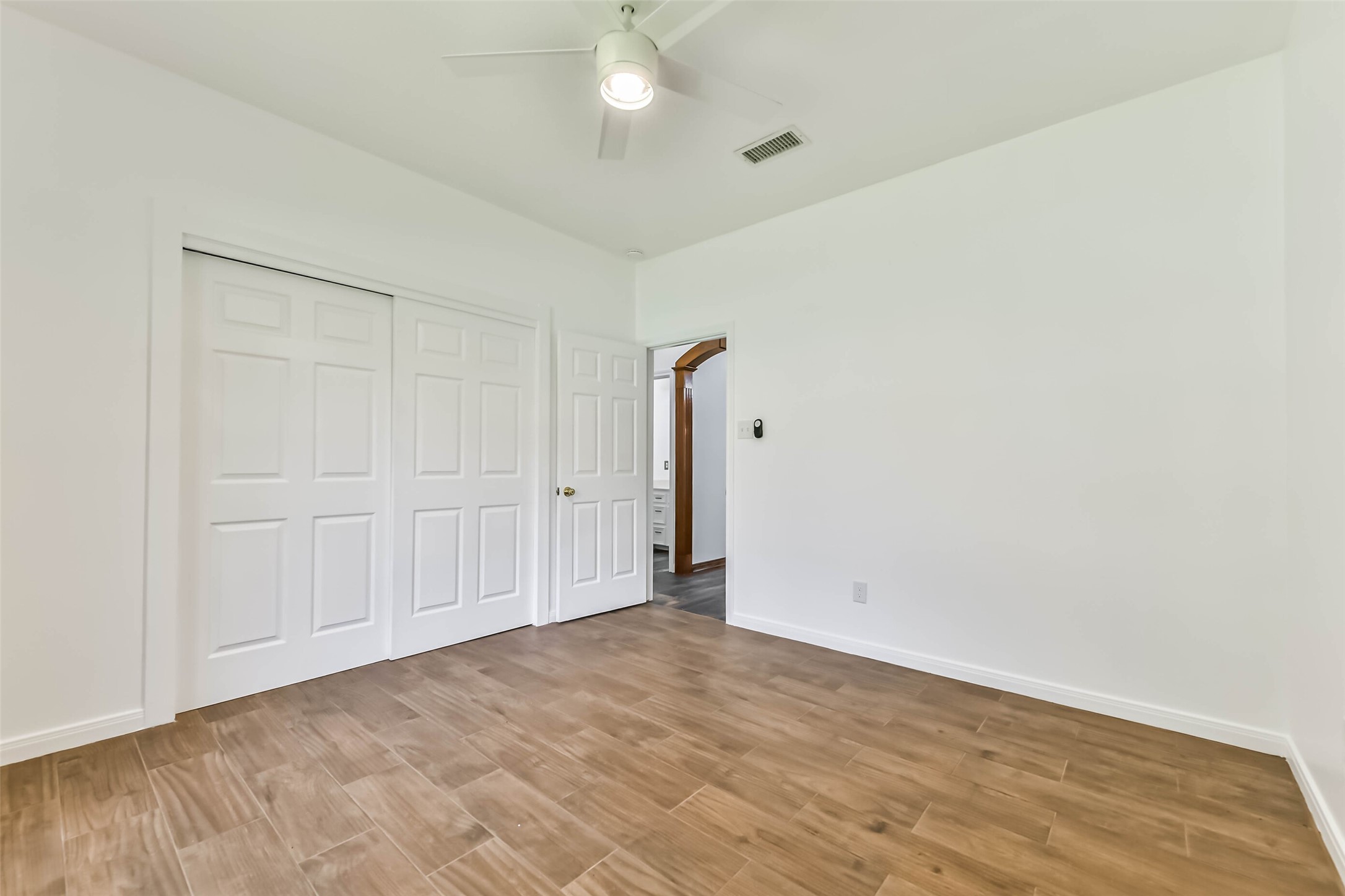 8022 17th Green Drive Property Photo 24