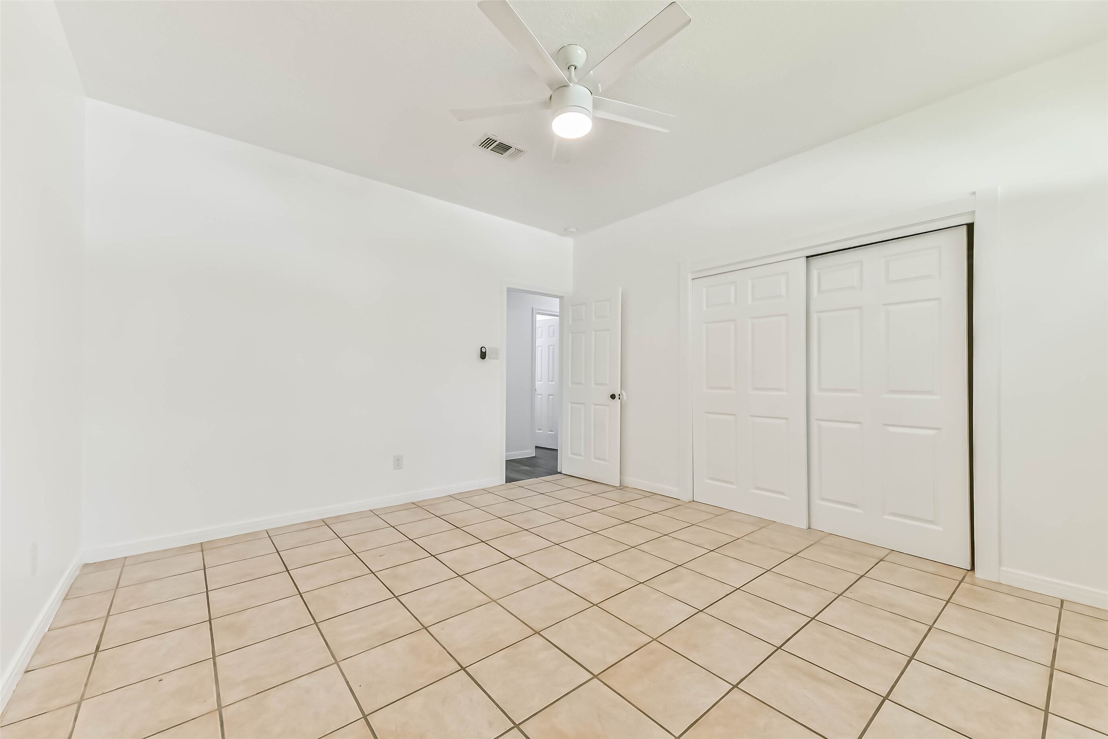 8022 17th Green Drive Property Photo 28