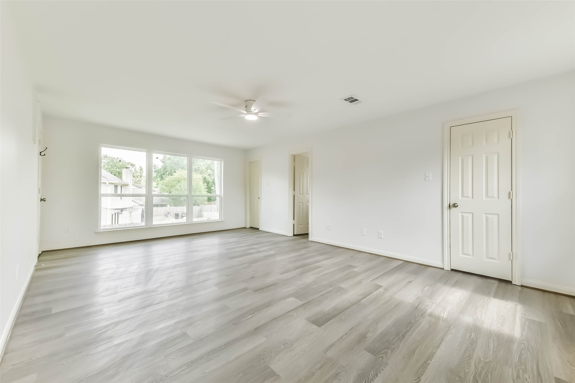 8022 17th Green Drive Property Photo 32