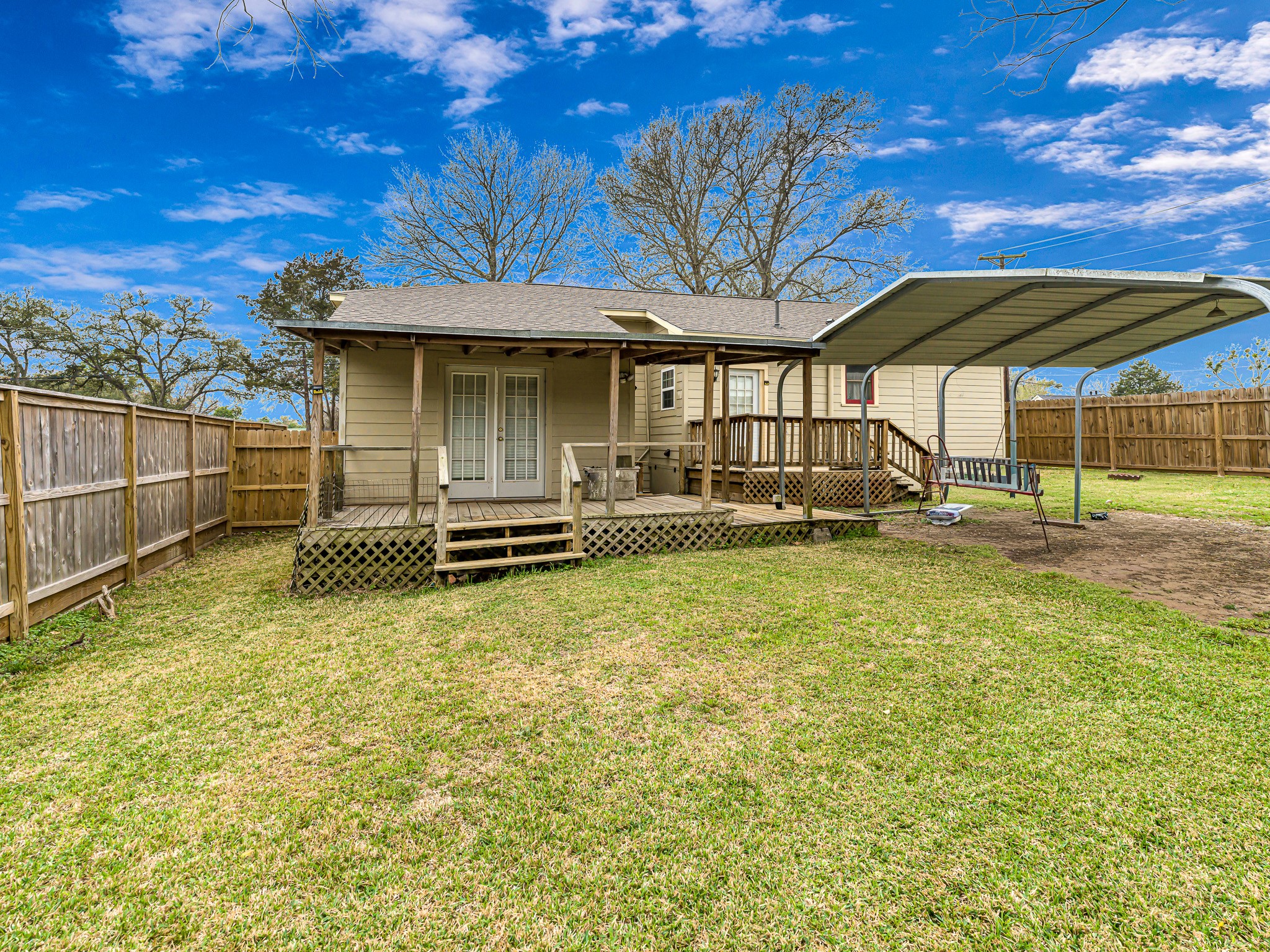 26 W Austin Street Property Photo 24