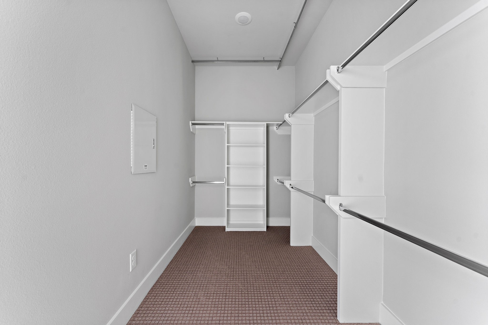 2183 Mansfield Property Photo 9