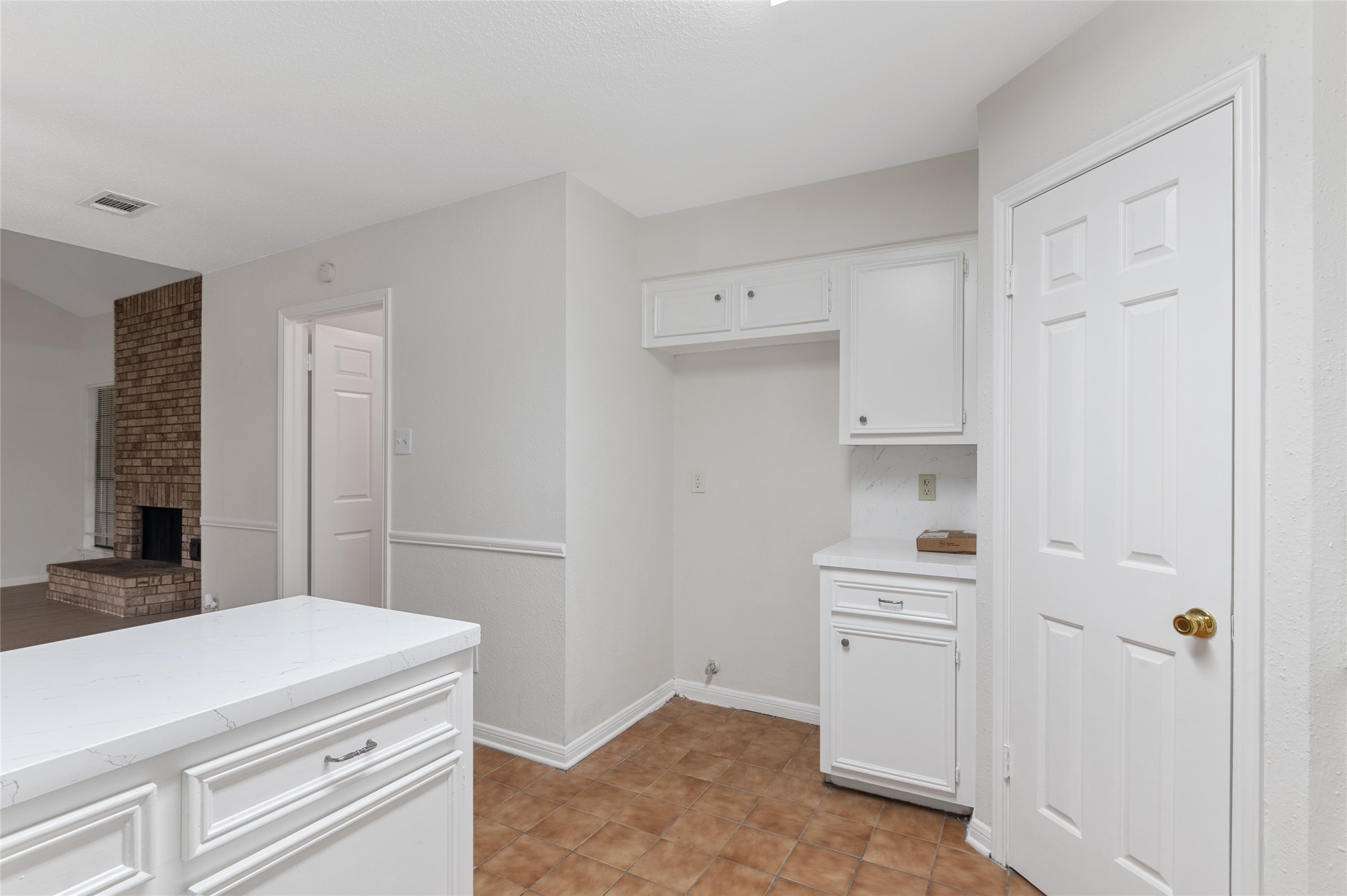 7935 Yellow Pine Drive Property Photo 11
