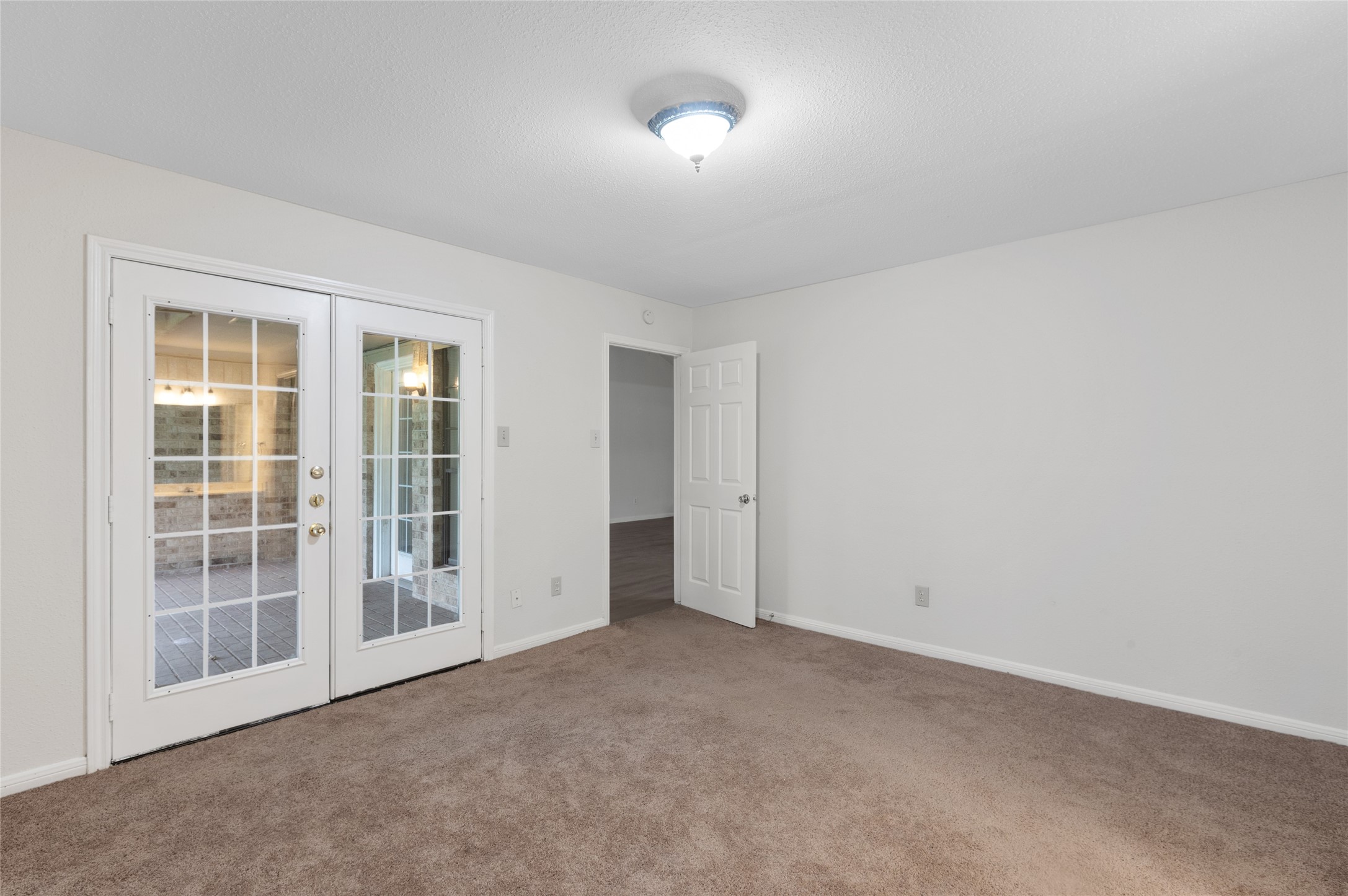 7935 Yellow Pine Drive Property Photo 15