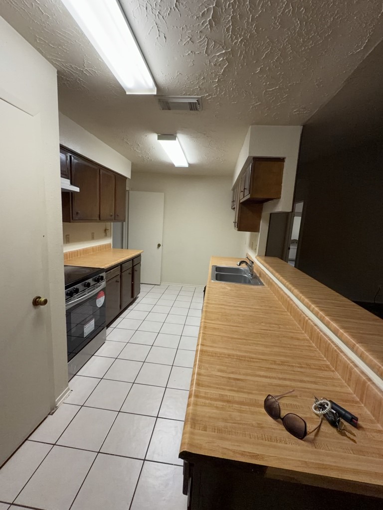 9722 Rapid River Lane Property Photo 6