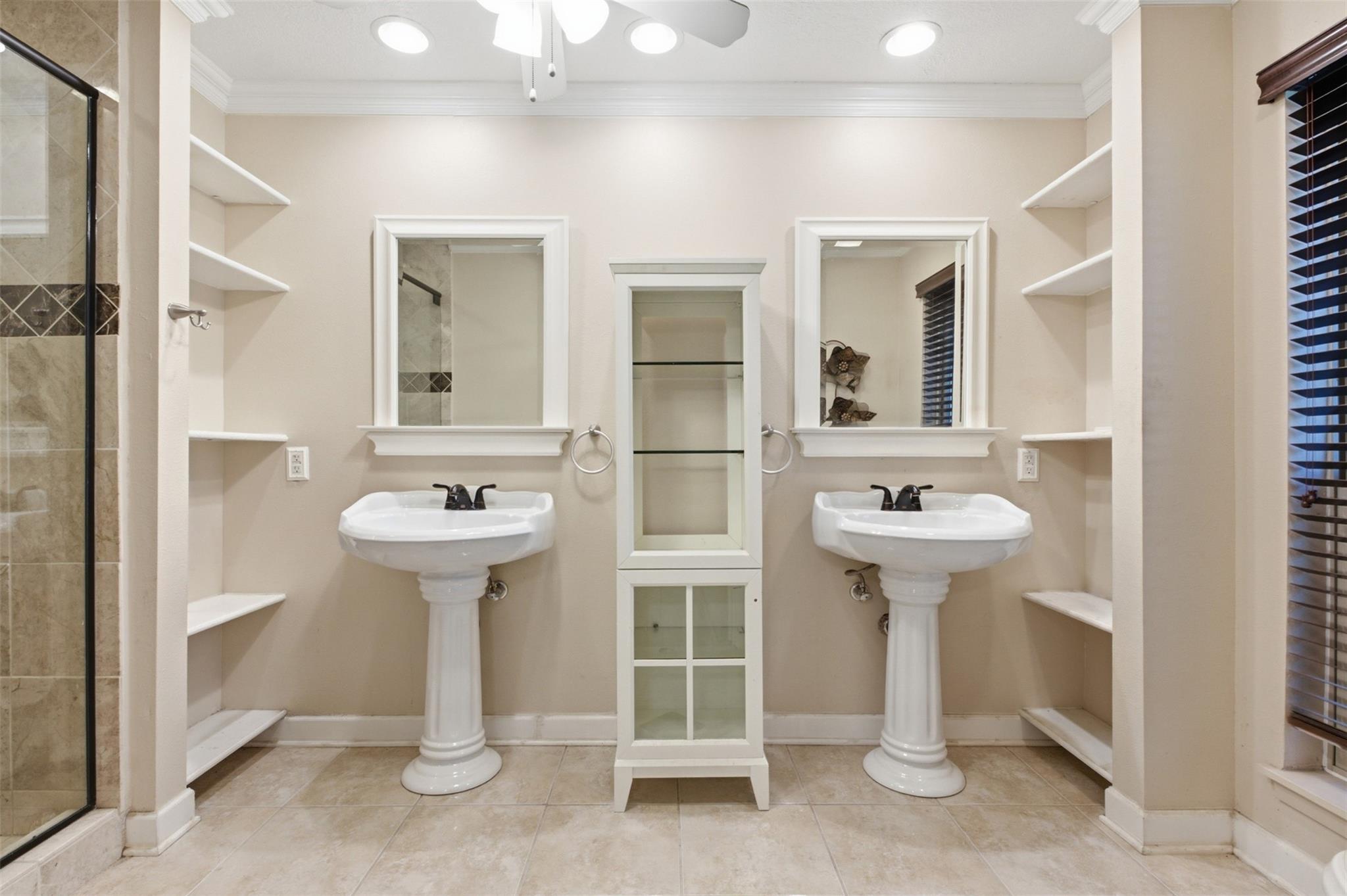 5902 Mccullough Street, Baytown Tx 77521 Property Photo 17