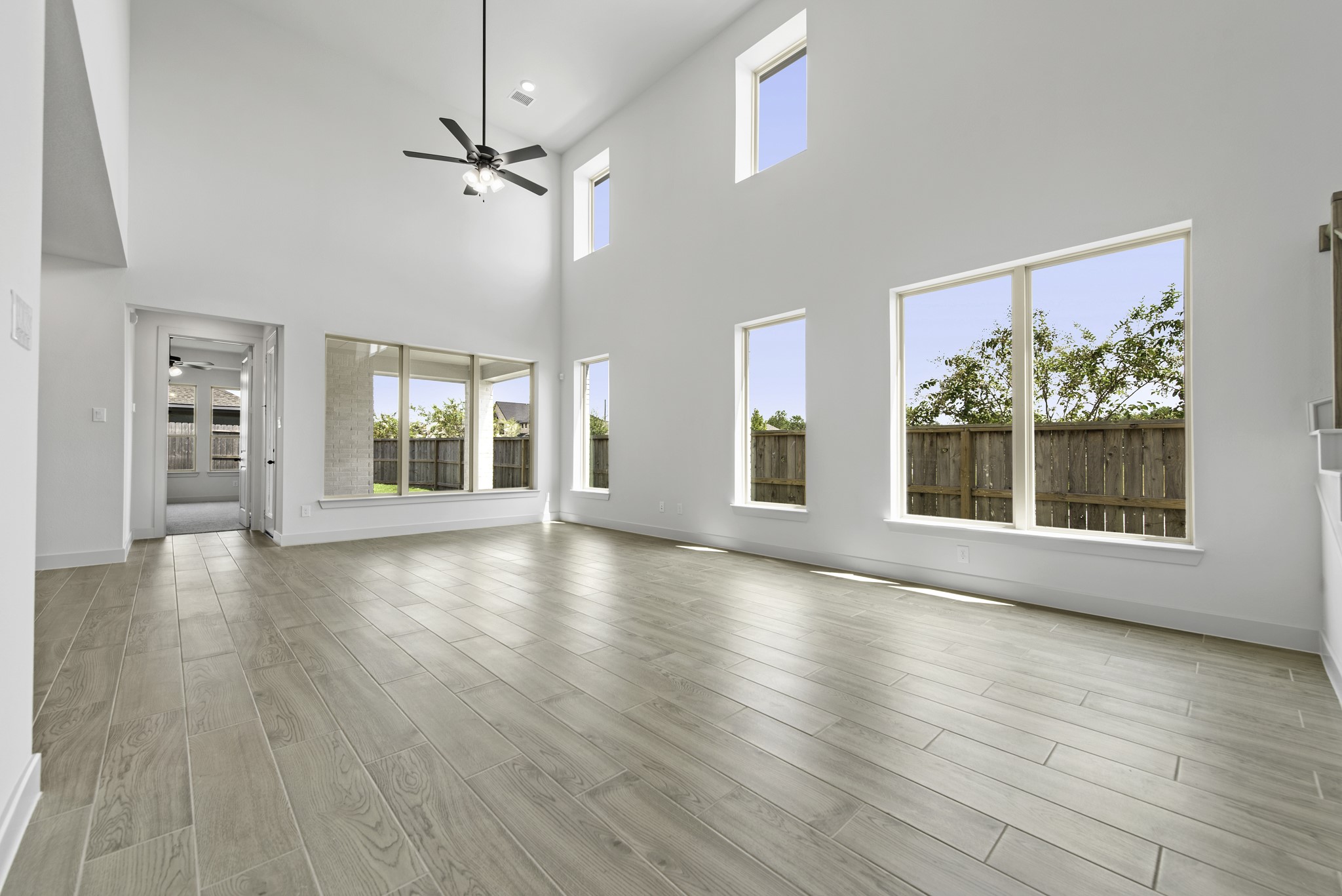 427 Twilight Meadow Way Property Photo 5