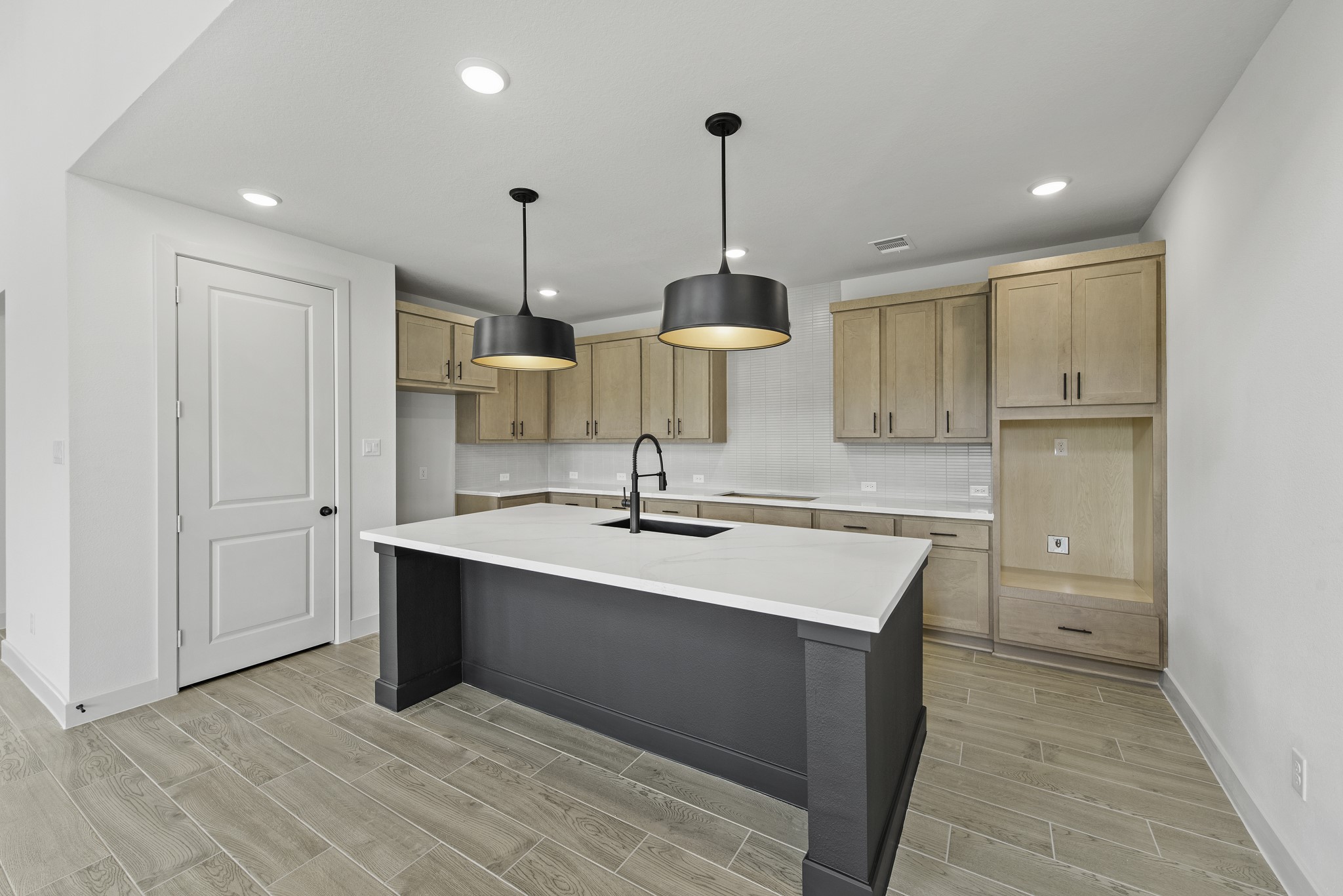 427 Twilight Meadow Way Property Photo 8