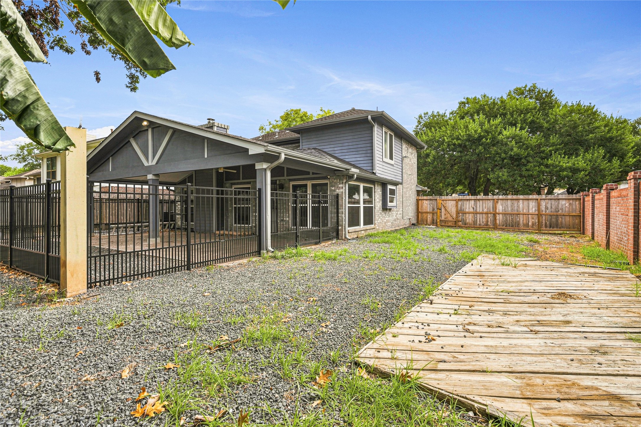 2122 Courtshire Lane Property Photo 19