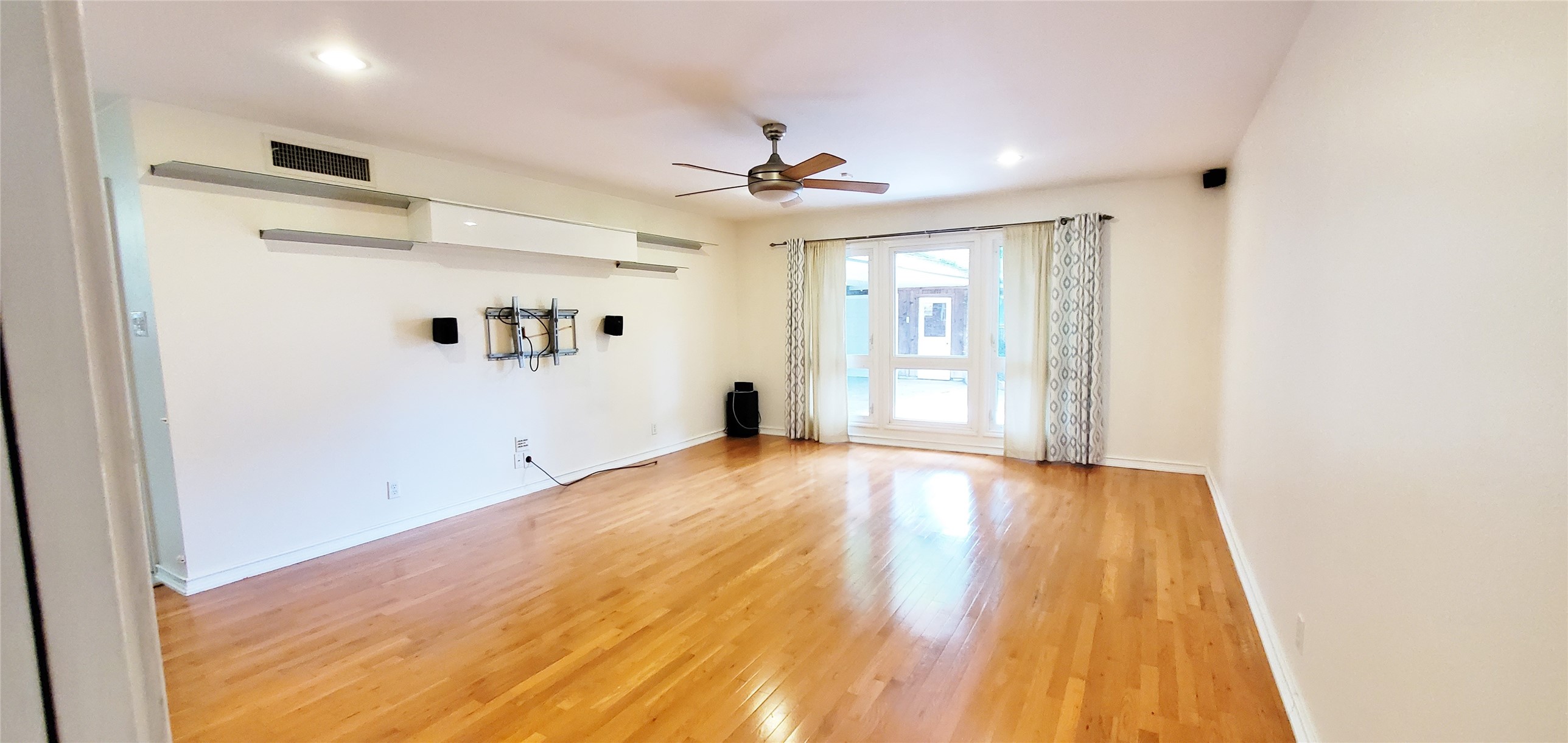 5630 Edith Street Property Photo 14