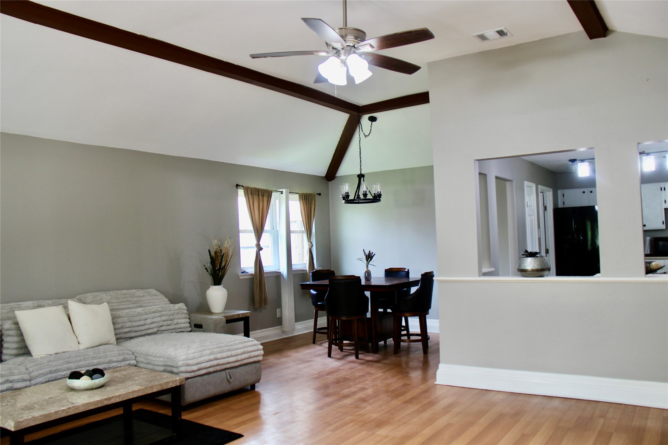 4915 Charnock Drive Property Photo 8