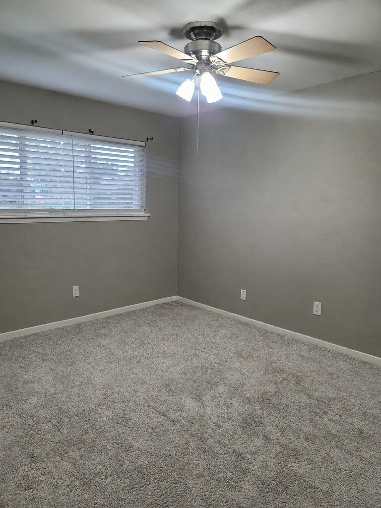 4915 Charnock Drive Property Photo 18