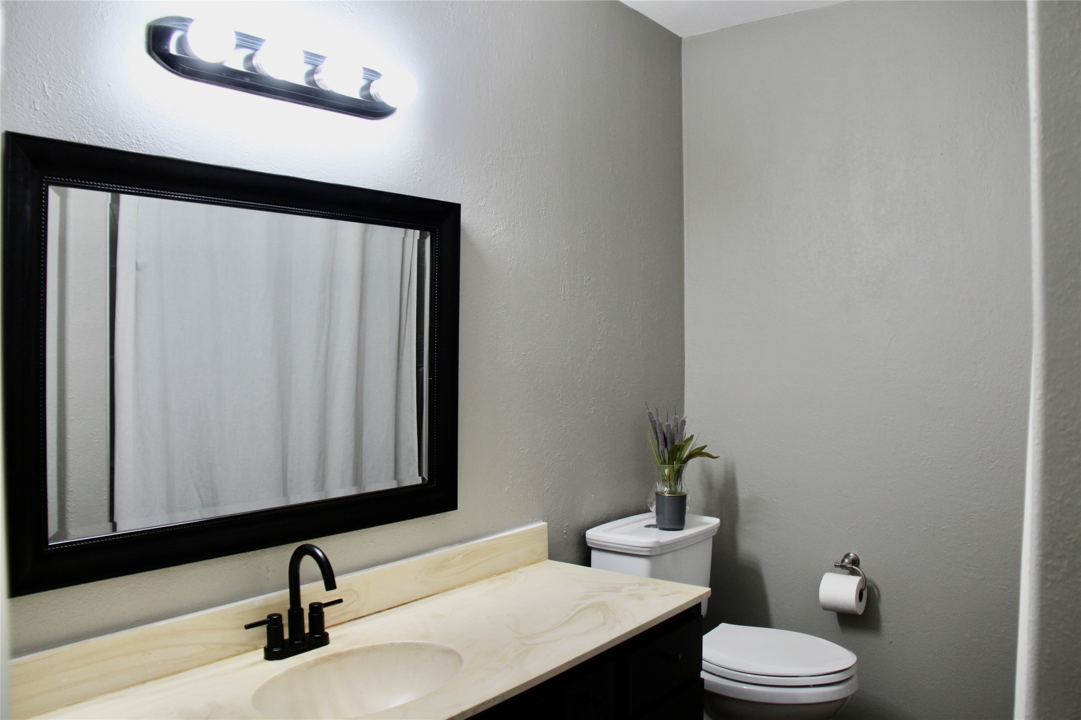 4915 Charnock Drive Property Photo 20