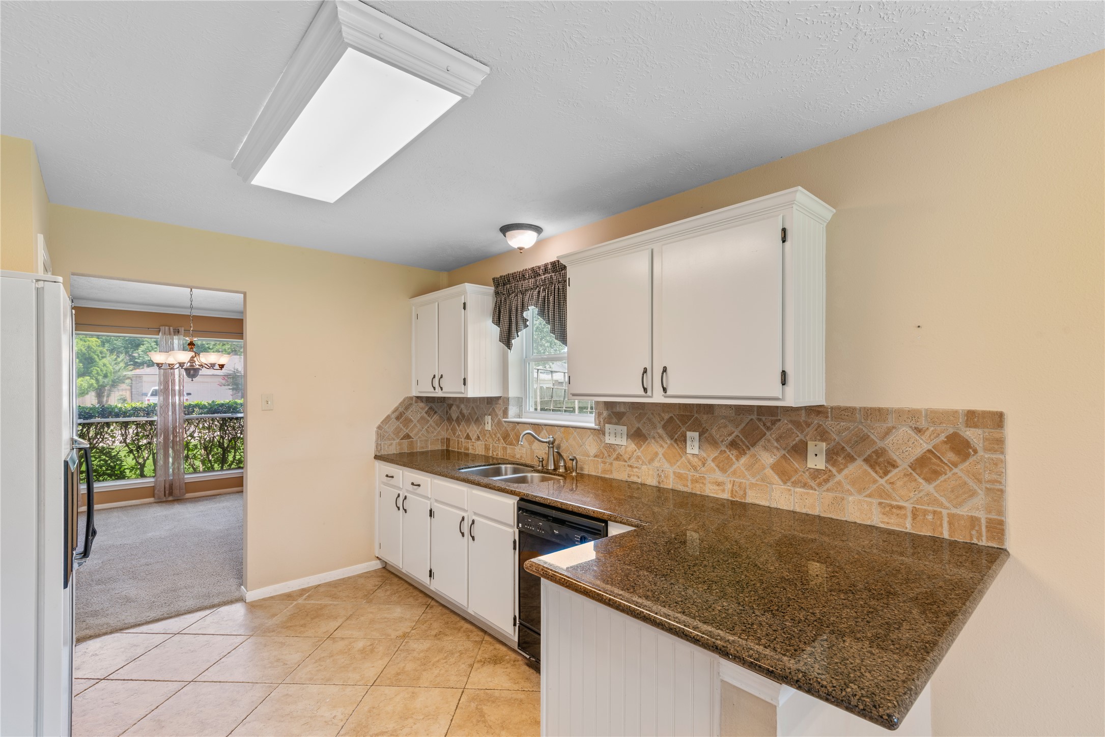 28806 Atherstone Street Property Photo 8