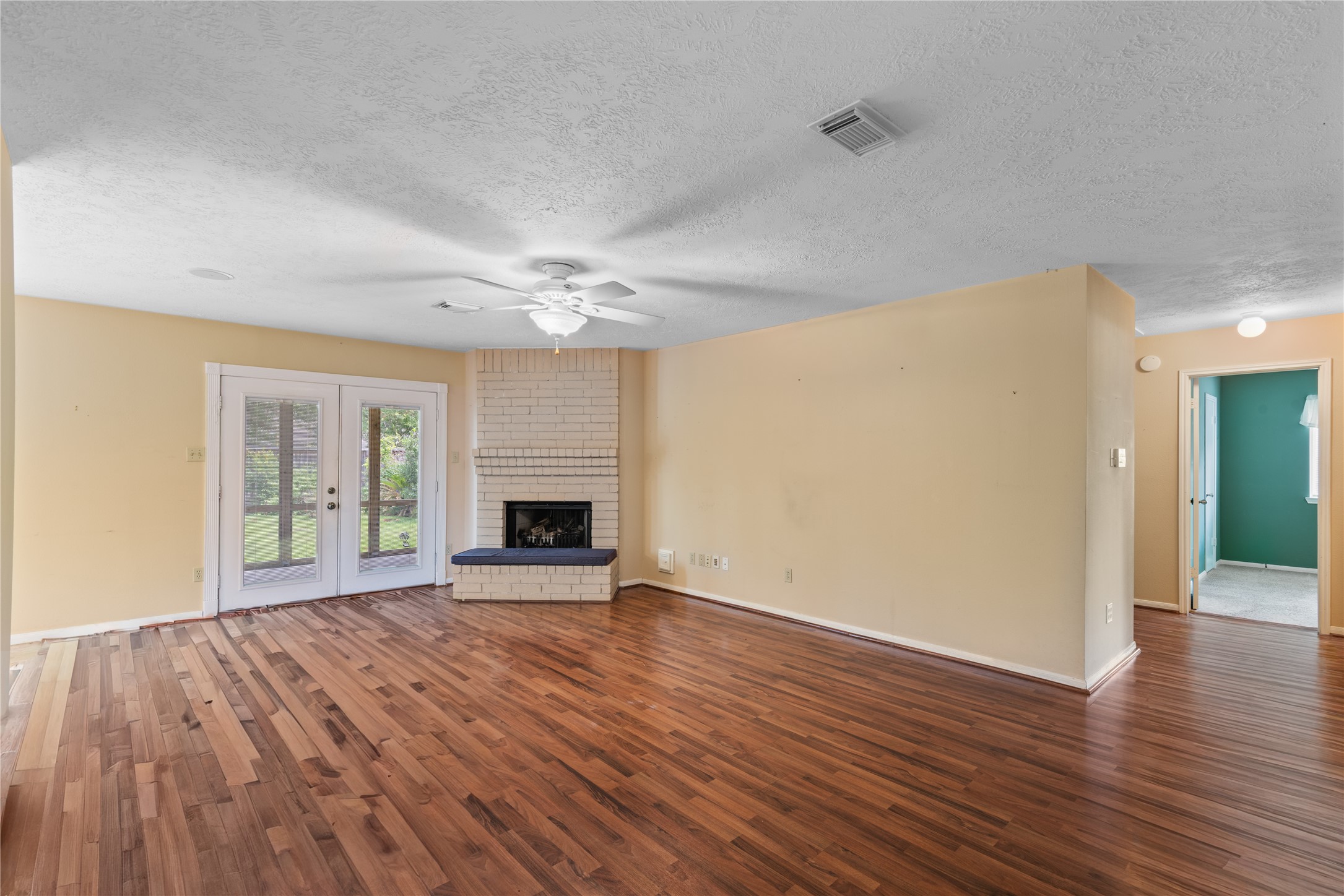 28806 Atherstone Street Property Photo 13