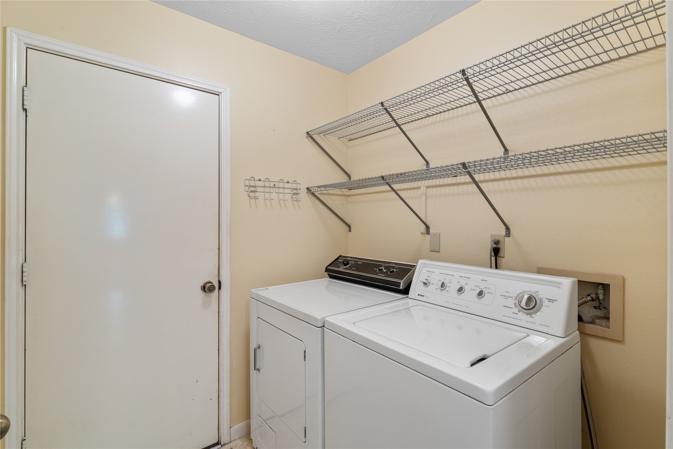 28806 Atherstone Street Property Photo 16