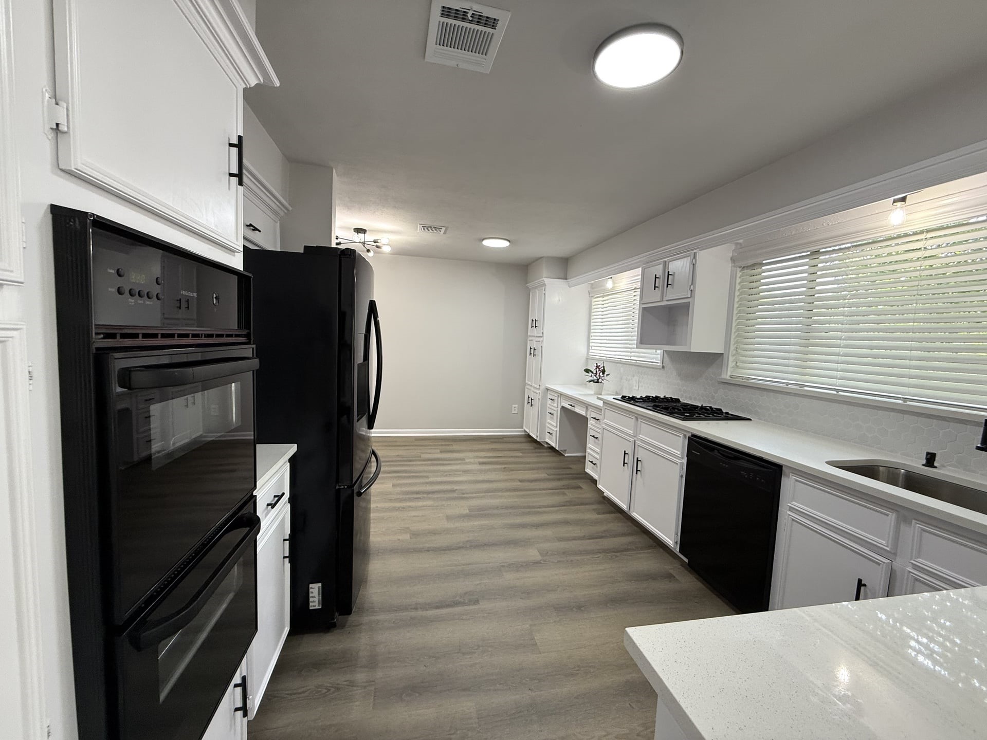 167 White Cedar Street Property Photo 9