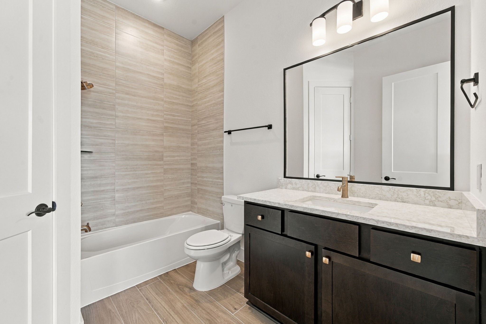 12234 Jacob Lane Property Photo 5