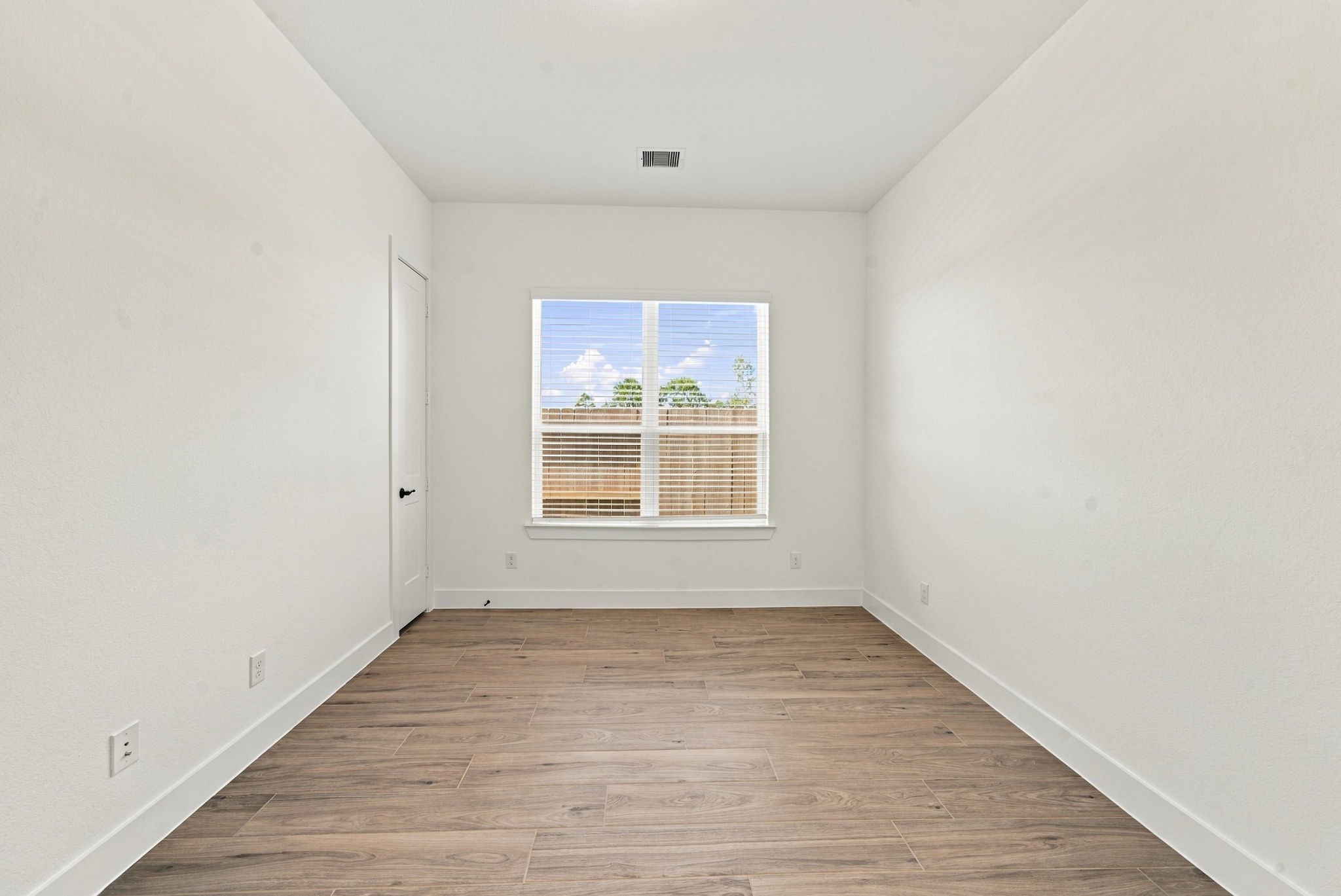 12234 Jacob Lane Property Photo 10