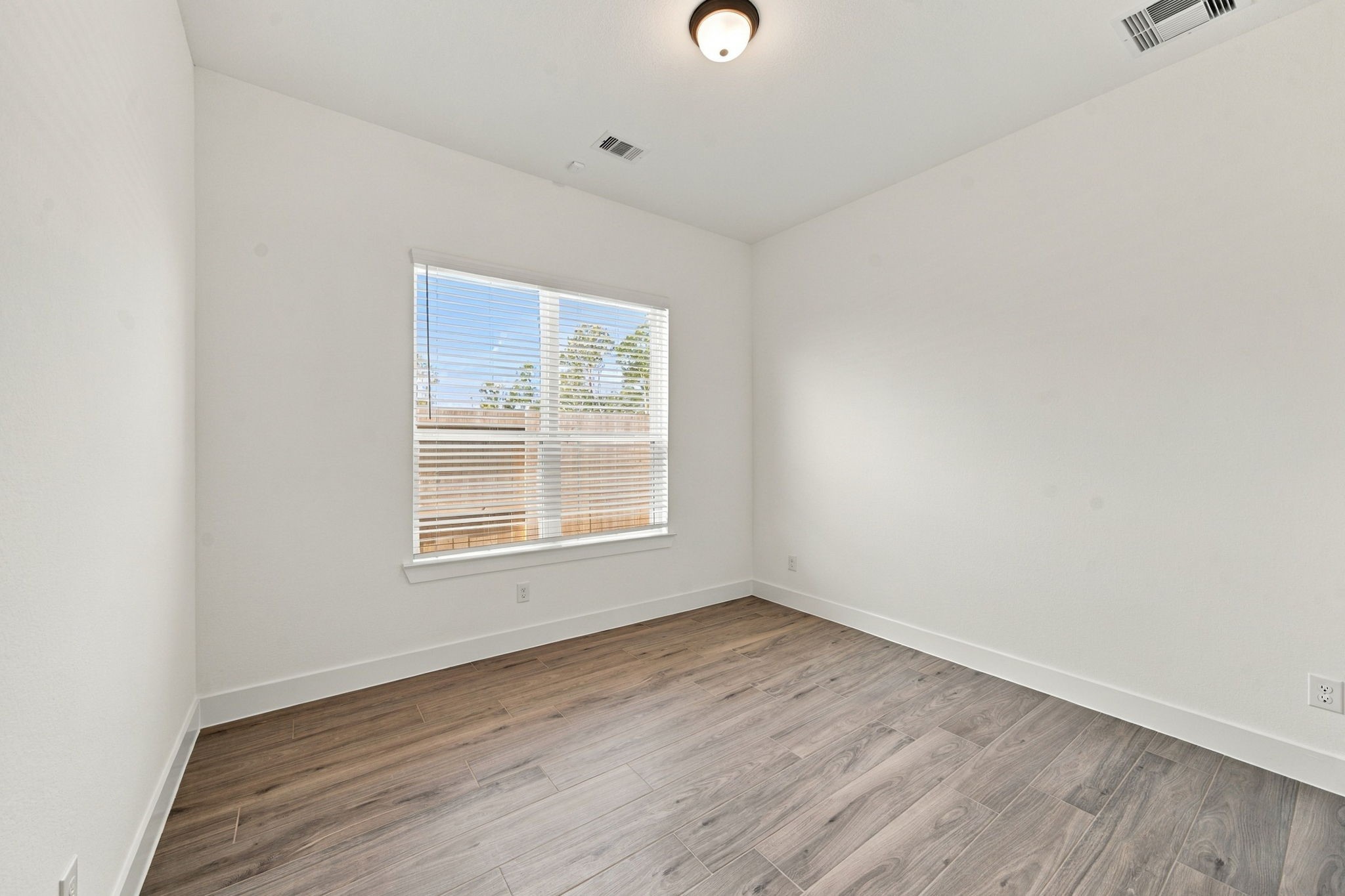 12234 Jacob Lane Property Photo 12