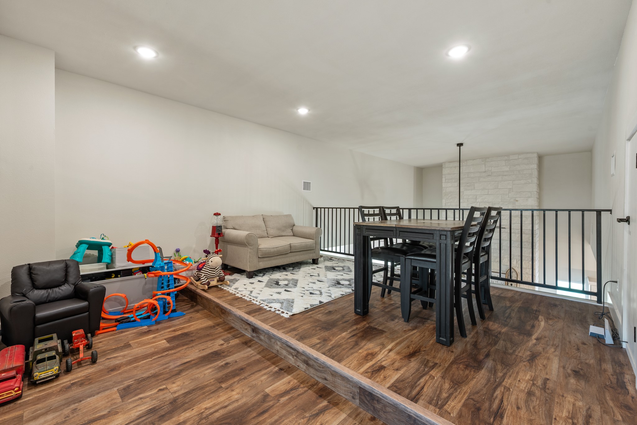 10905 Fm 1361 Property Photo 22