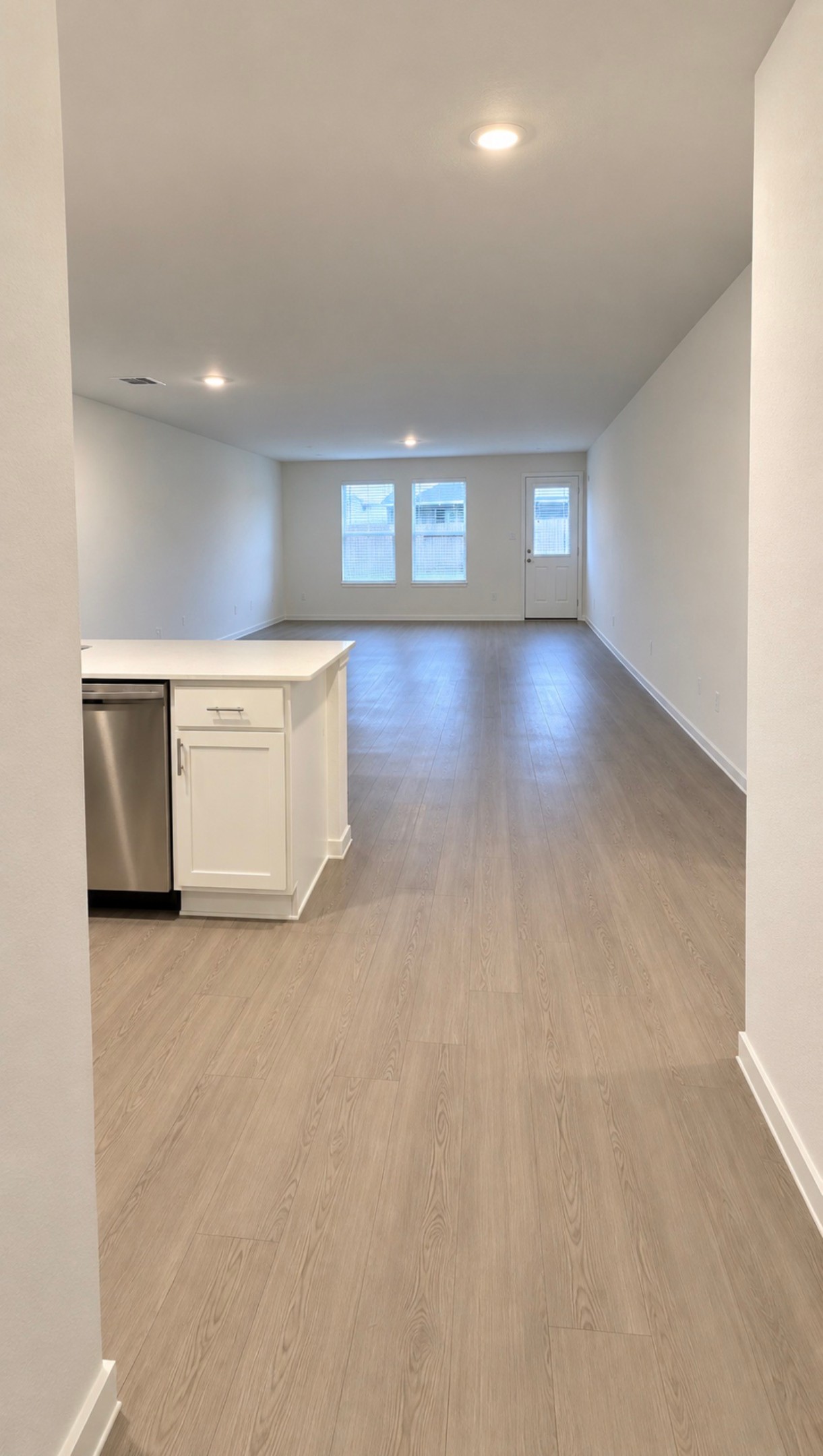 2028 Solstice Landing Dr Property Photo 6