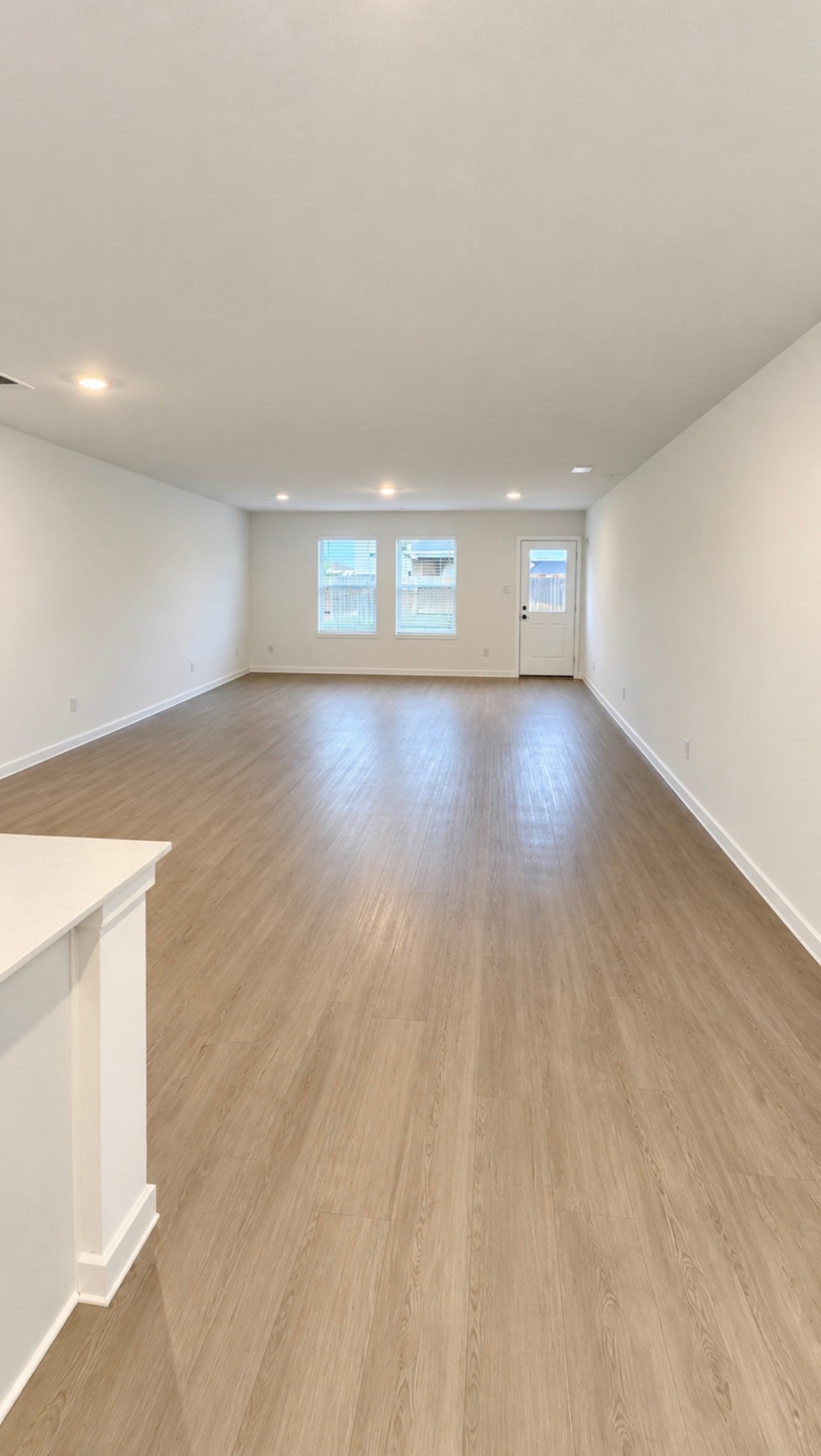 2028 Solstice Landing Dr Property Photo 8