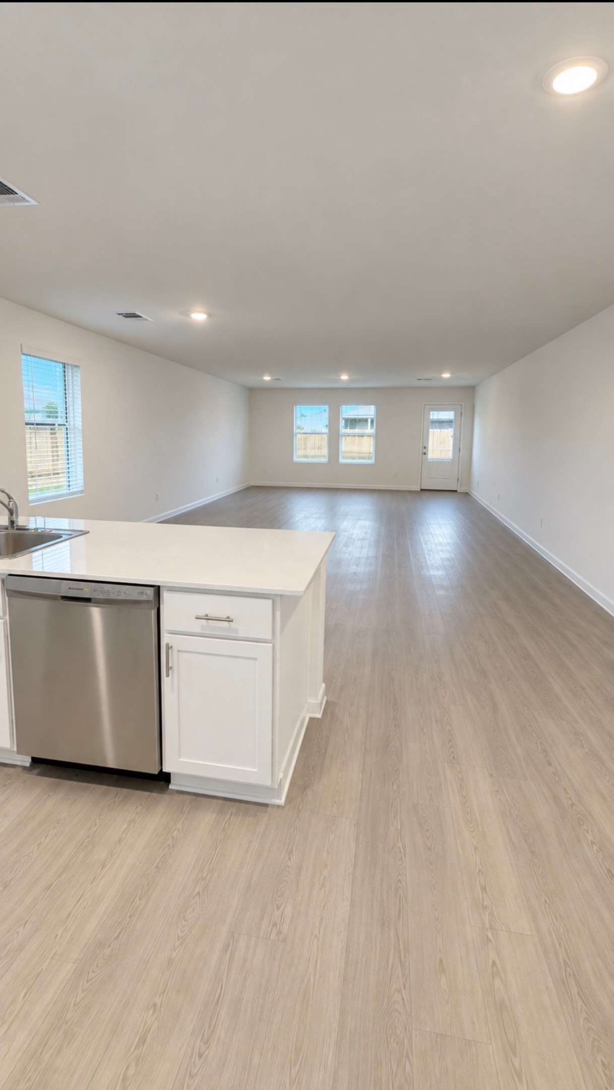 2028 Solstice Landing Dr Property Photo 9
