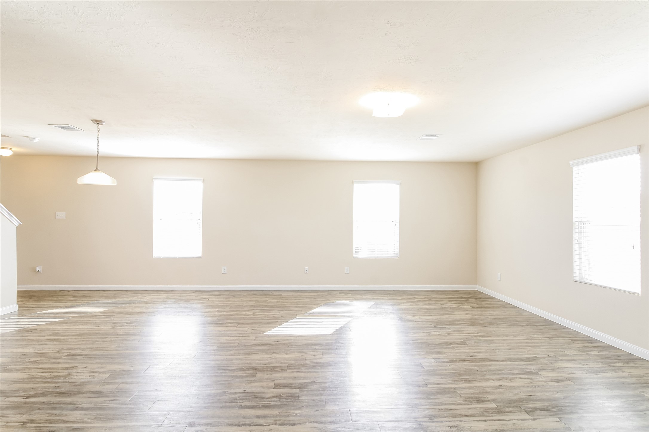 5907 Sunrise Light Drive Property Photo 5
