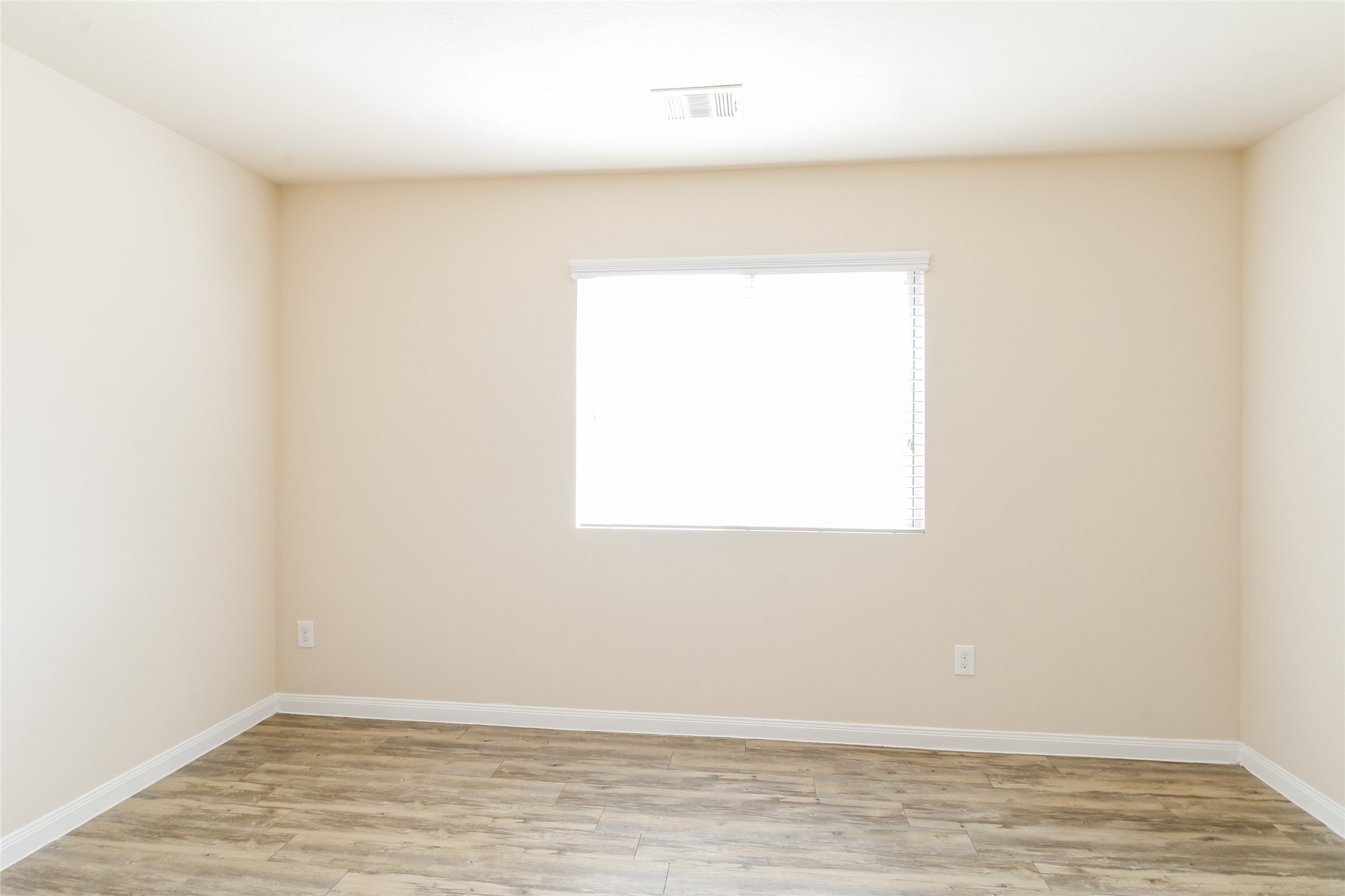 5907 Sunrise Light Drive Property Photo 11