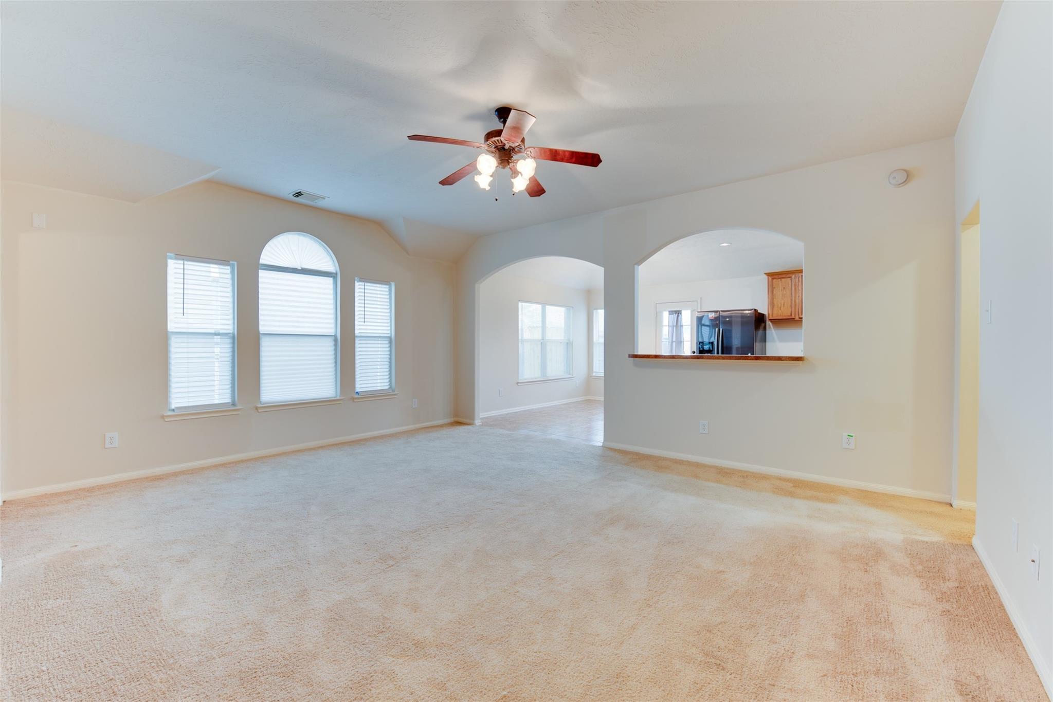 16014 Hidden Crest Drive Property Photo 4