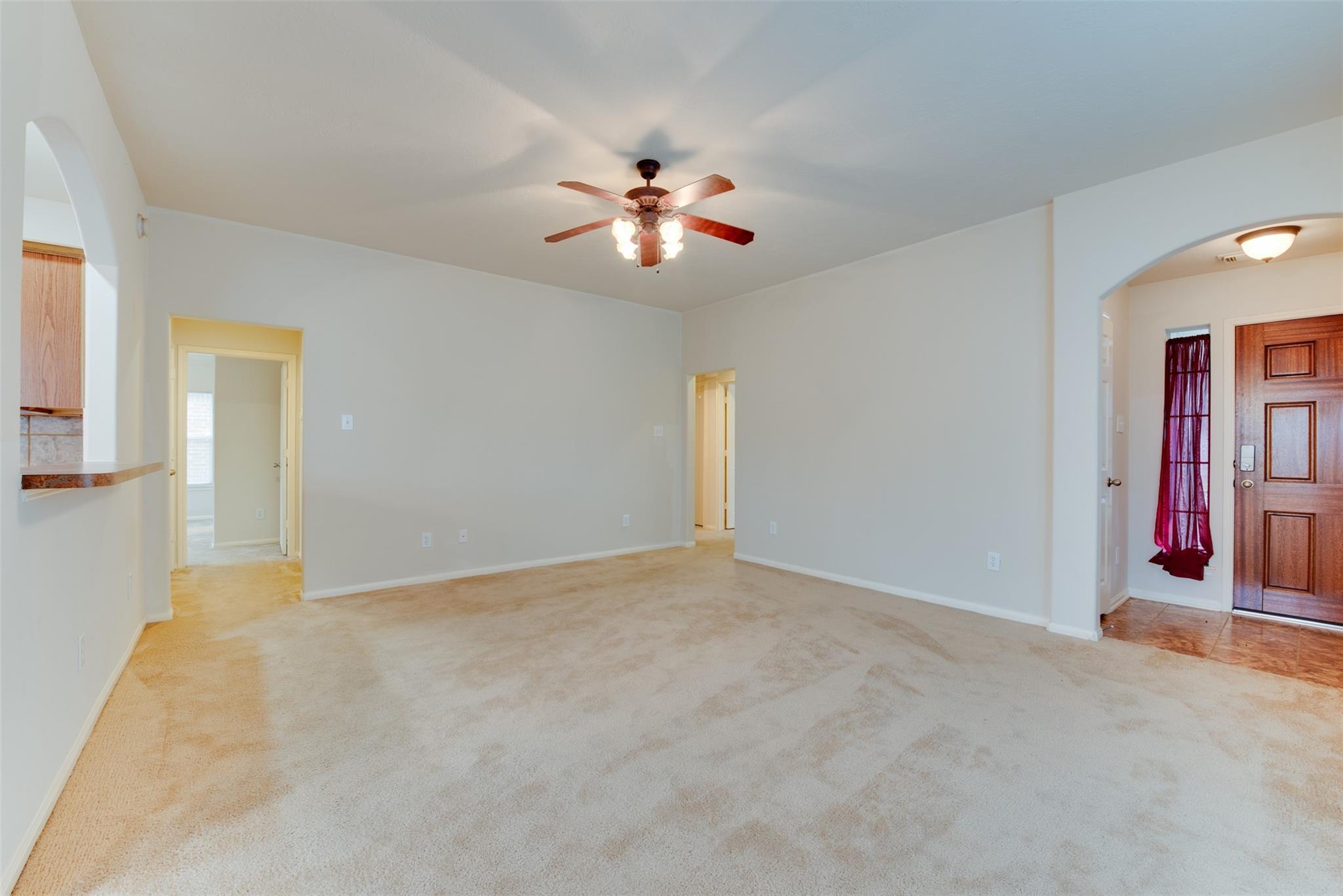 16014 Hidden Crest Drive Property Photo 6