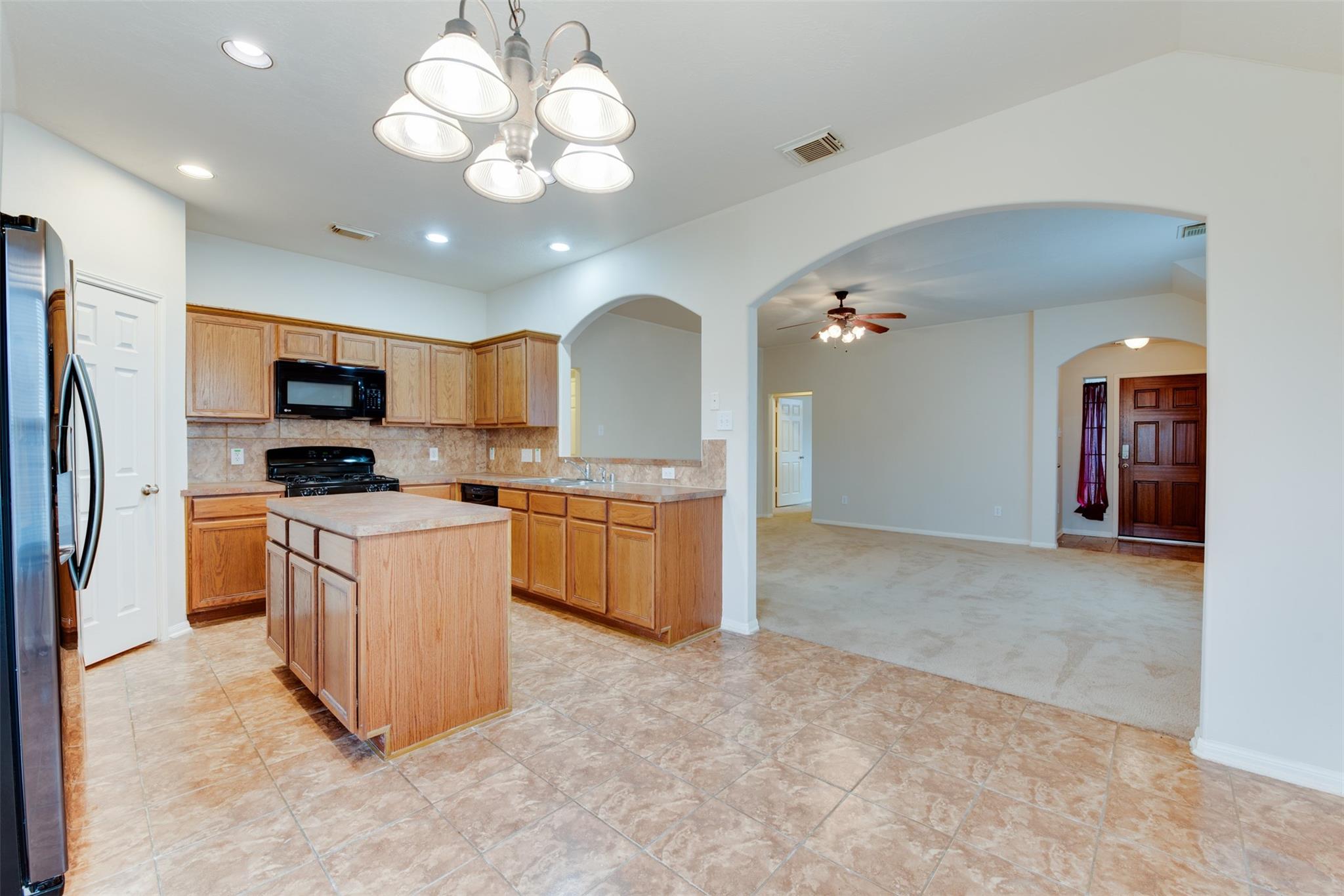 16014 Hidden Crest Drive Property Photo 7